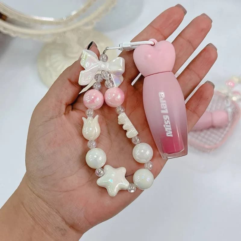 لیپ گلاس آویز دار میس لارا Miss Lara در 6 رنگ — تصویر ۵