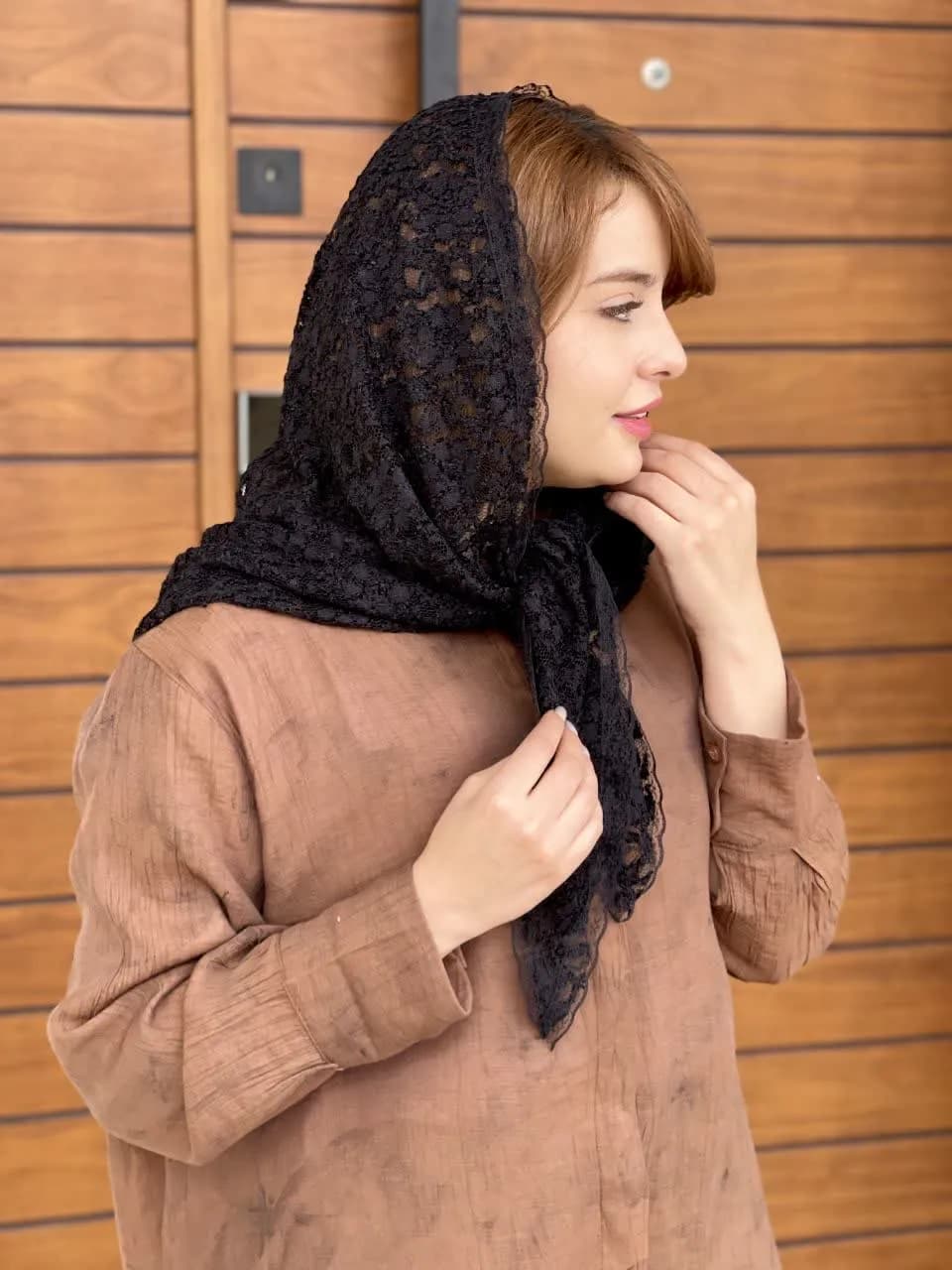 روسری سه گوش دانتل گیپوری — تصویر ۵