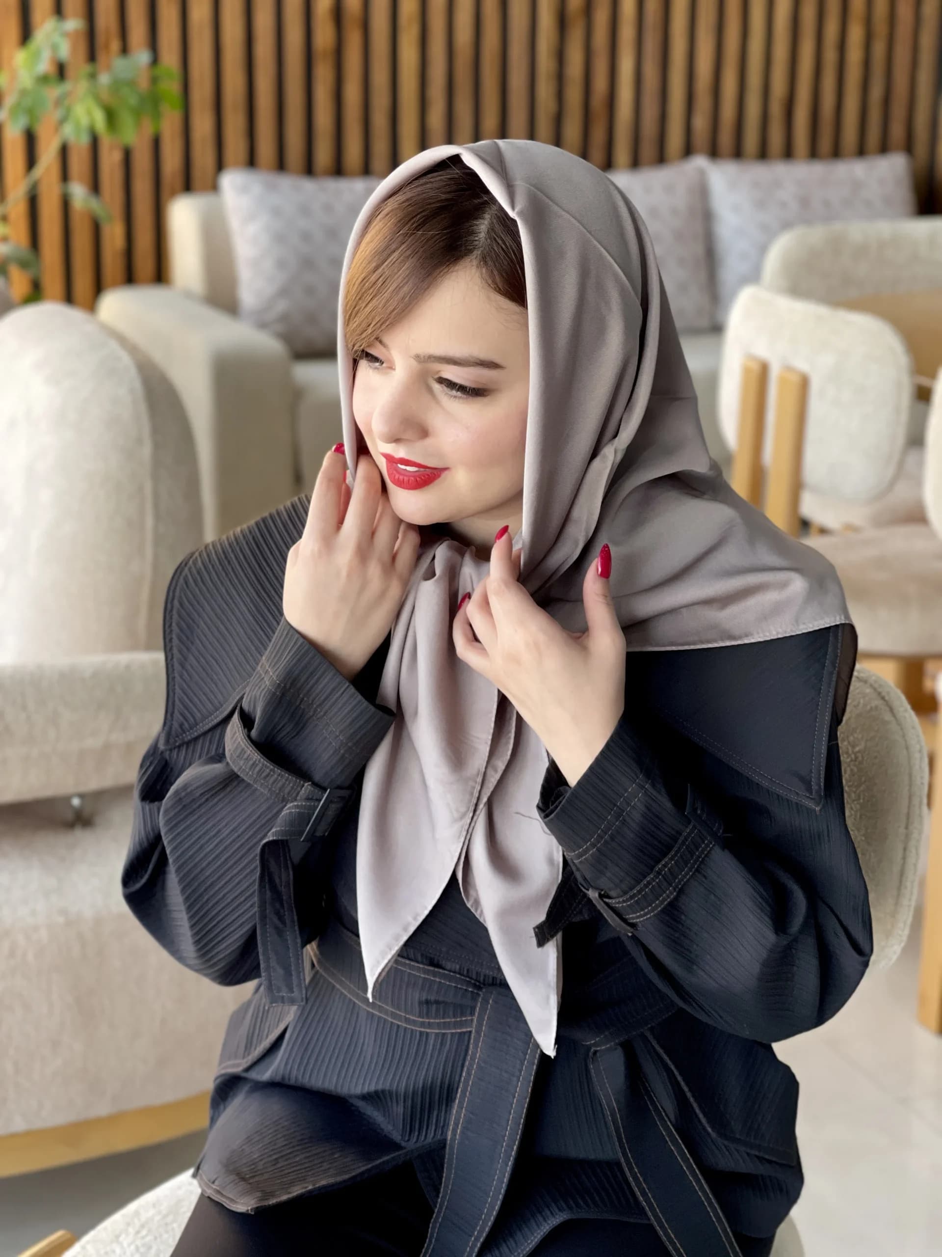 روسری ساتن توییل وارداتی — تصویر ۶