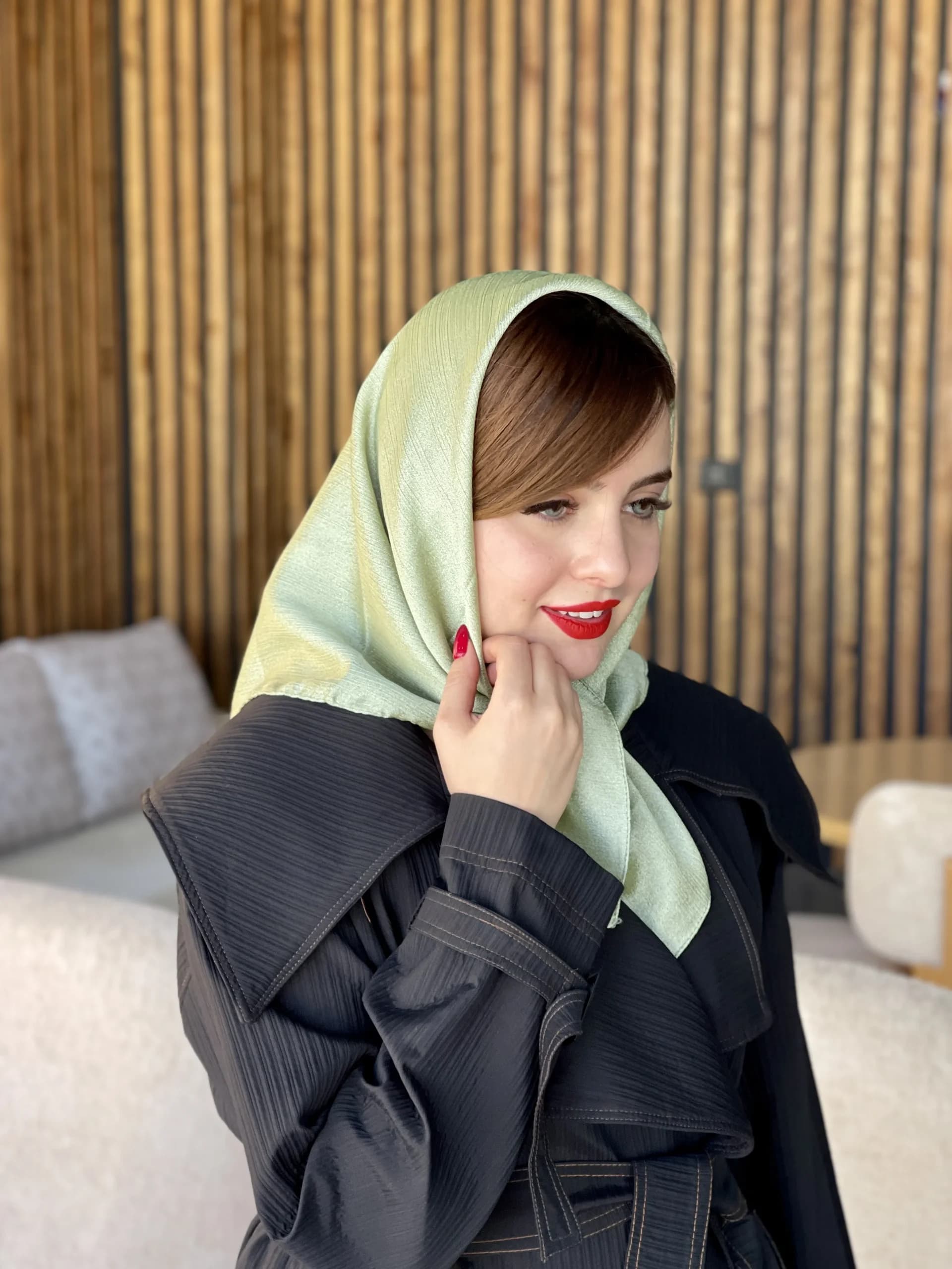مینی ‌اسکارف کریستال ساده — تصویر ۵
