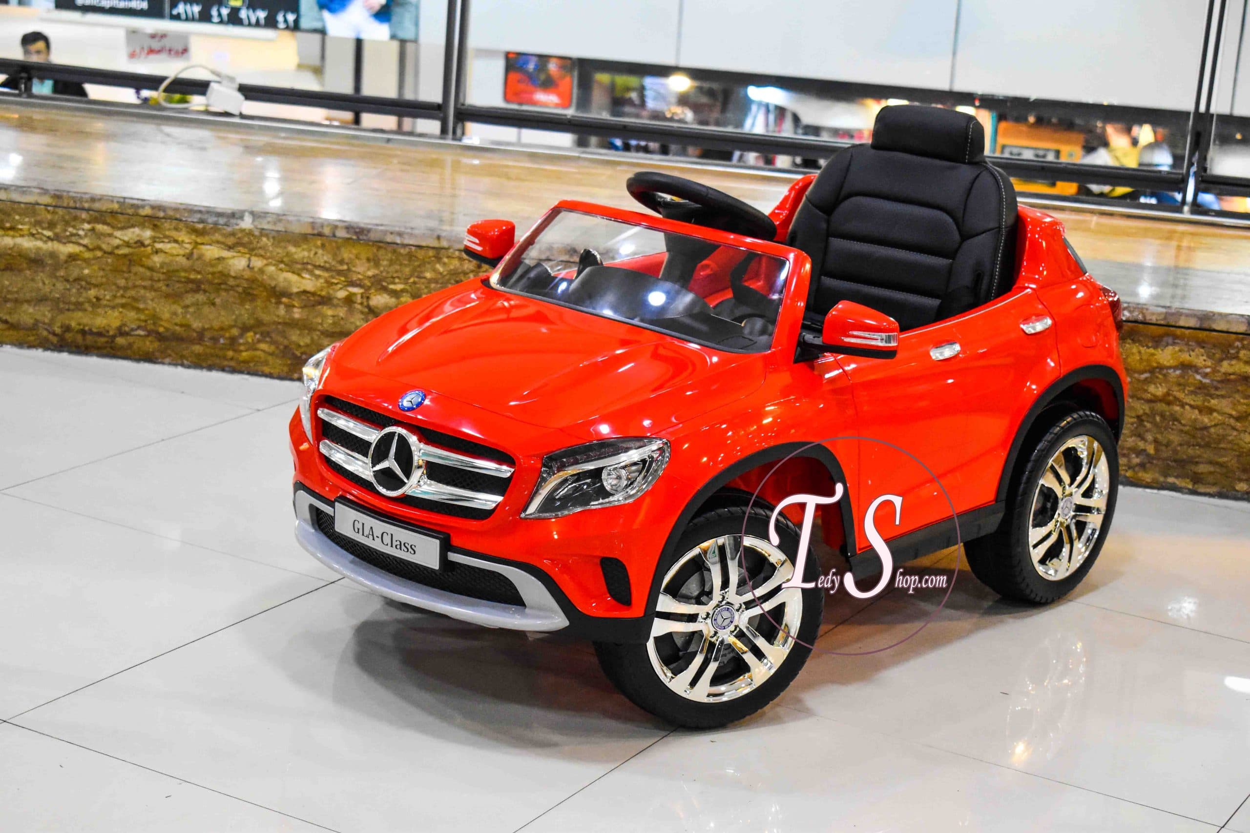 ماشین شارژی مدل مرسدس بنز GLA رنگ قرمز — تصویر ۲