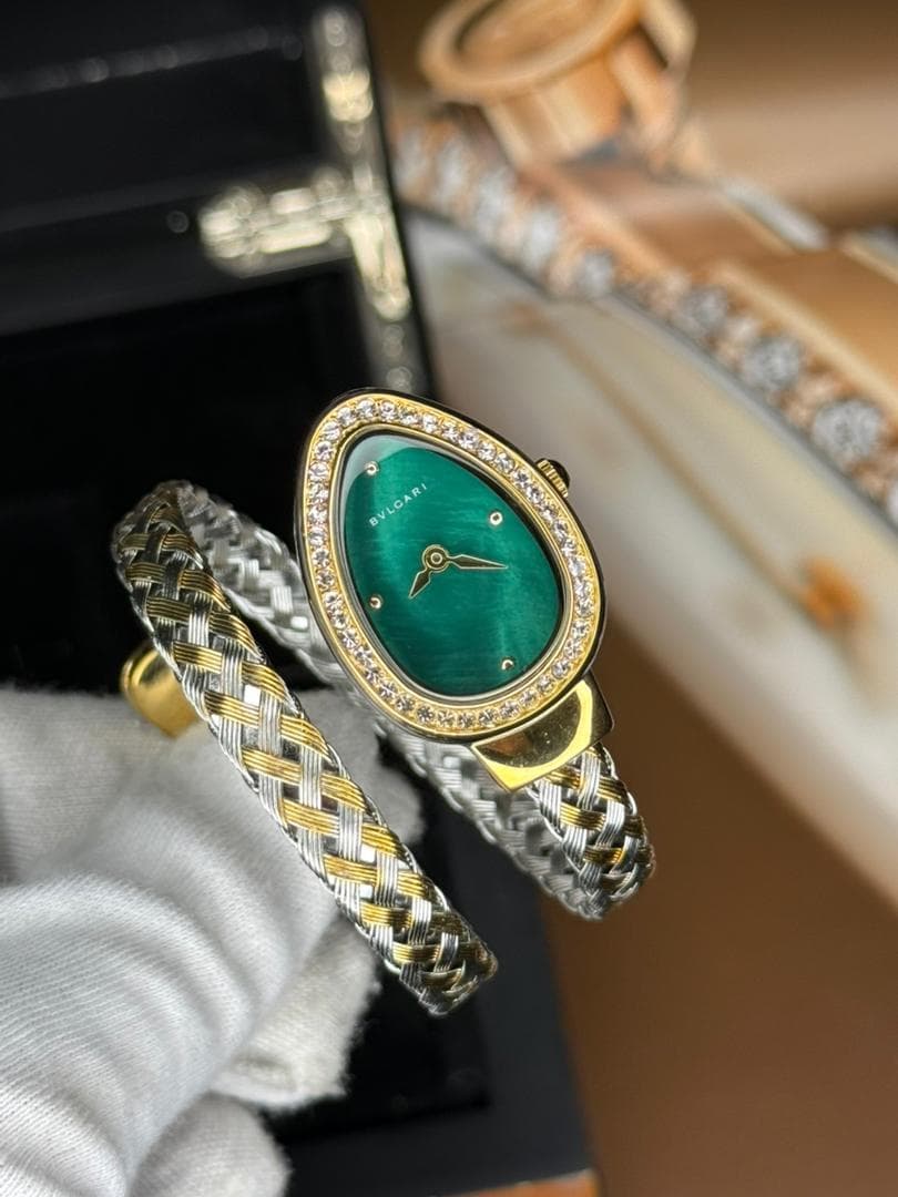 ساعت مچی دور نگین زنانه طرح مار بولگاری Bvlgari — تصویر ۳