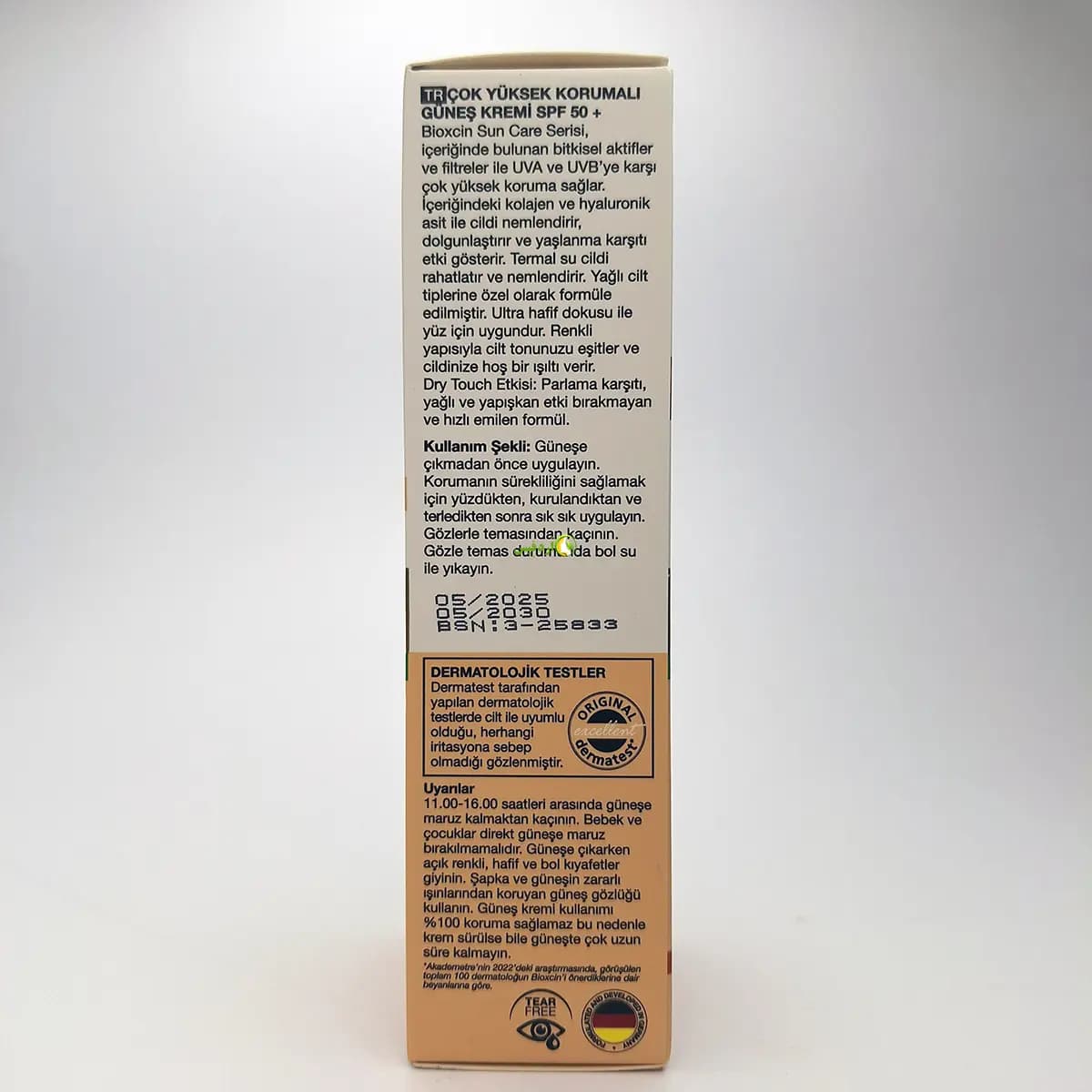 کرم ضد آفتاب رنگی بیوکسین SPF50+ پوست چرب | مات‌کننده و ضد لک — تصویر ۶