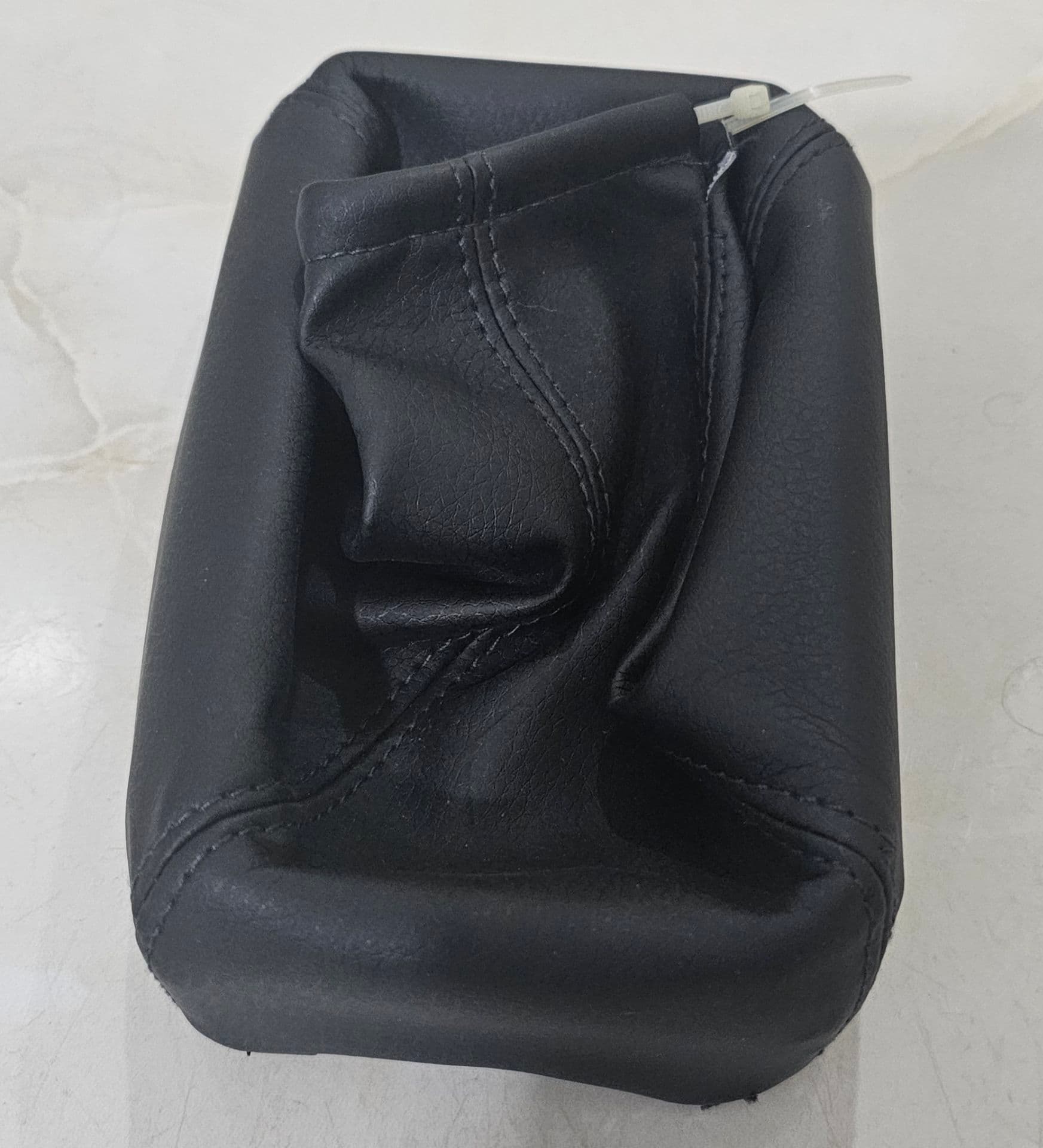 گردگیر چرم دور دنده اپل