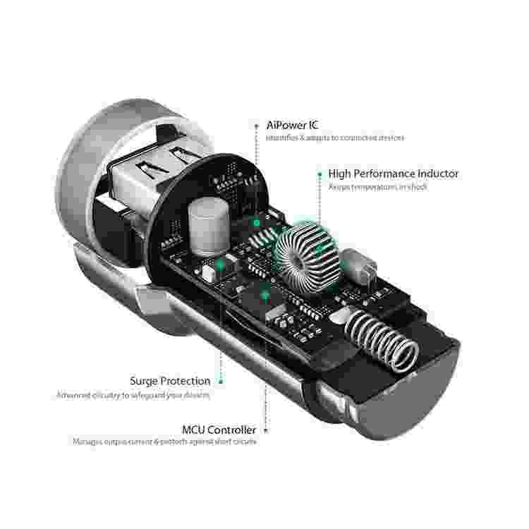 شارژر فندکی آکی مدل CC-S8 — تصویر ۲