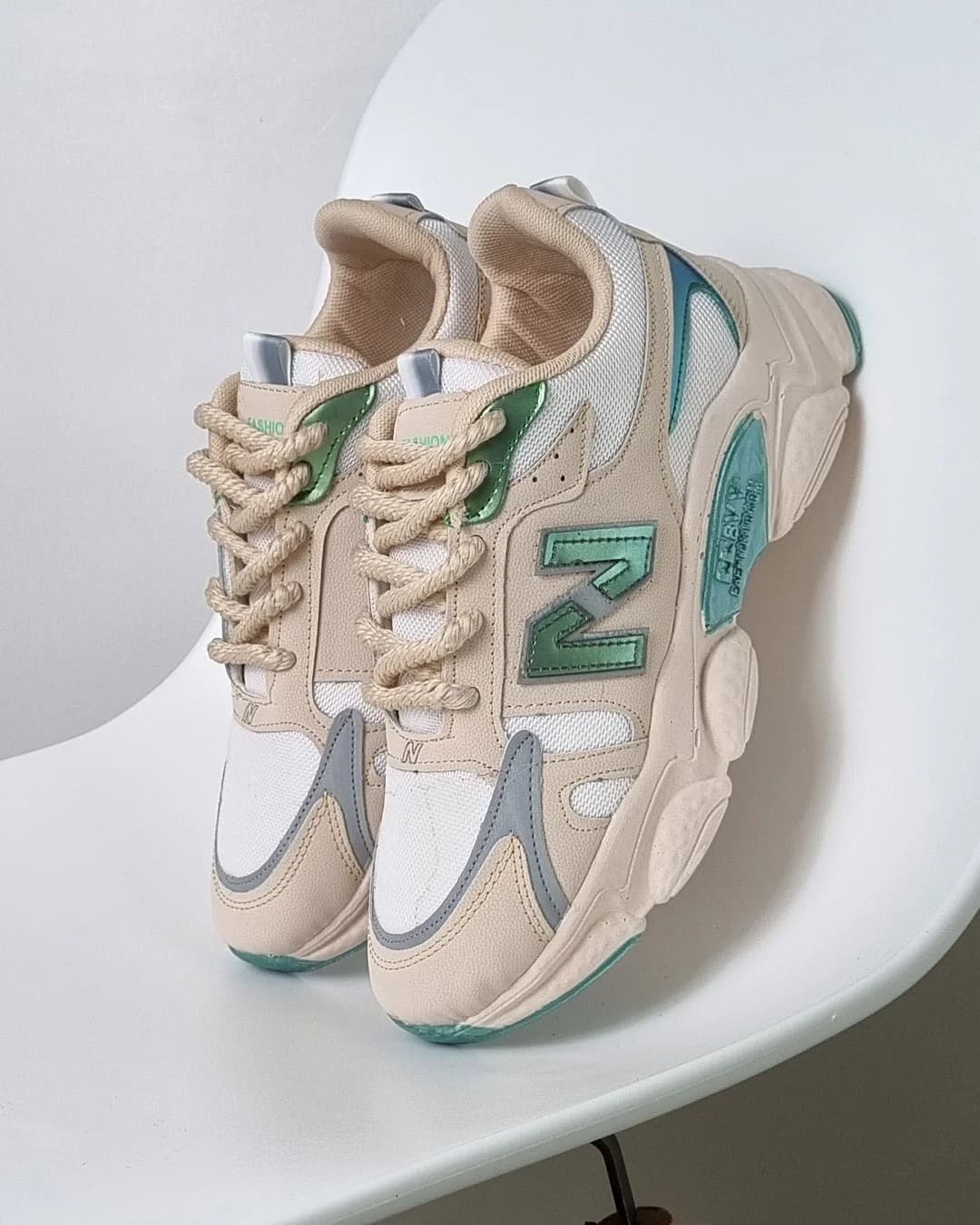 کتونی زنانه نیوبالانس شب رنگ New Balance کد 39 — تصویر ۲
