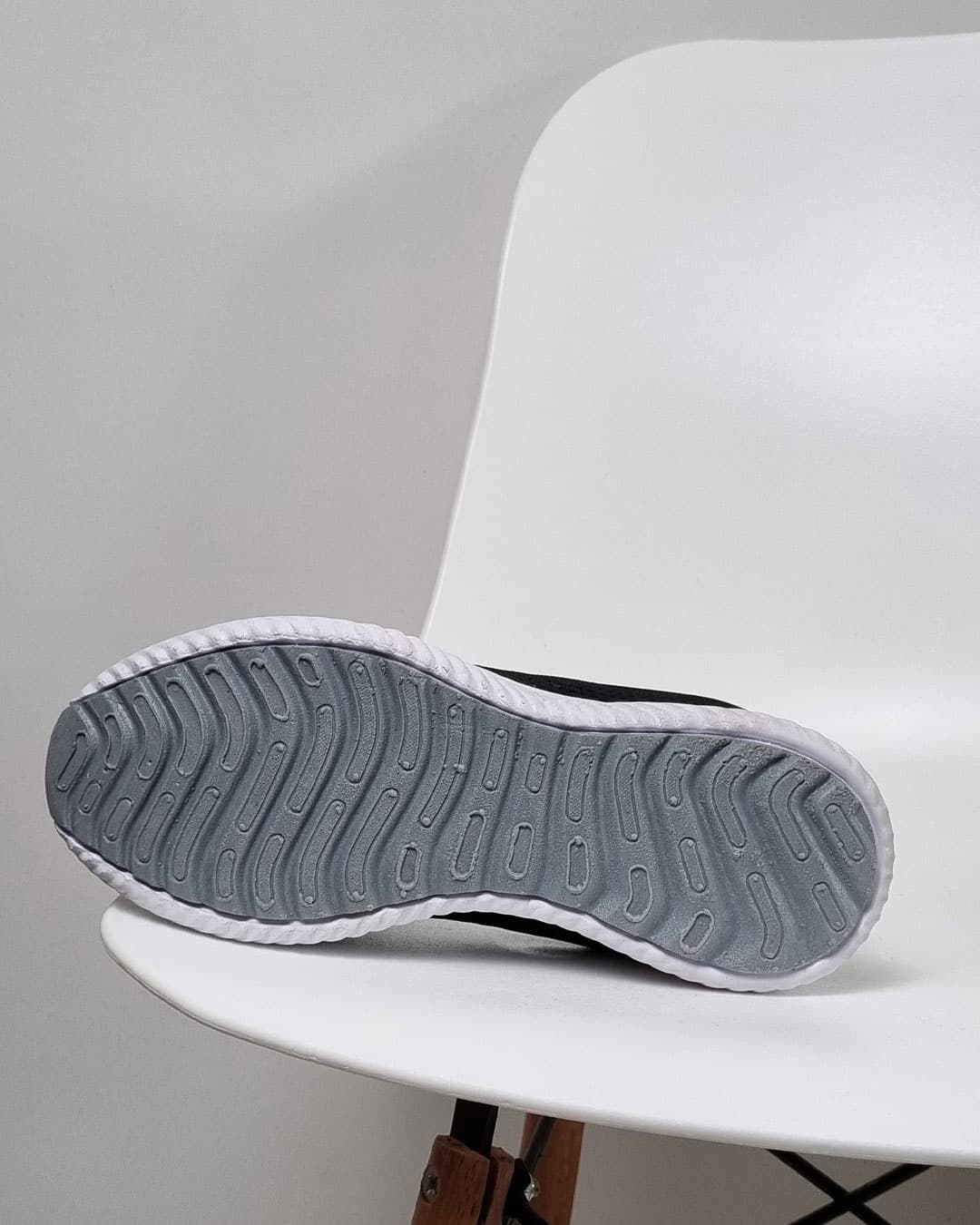 کتونی زنانه اسکیچرز Skechers کد 30 — تصویر ۴