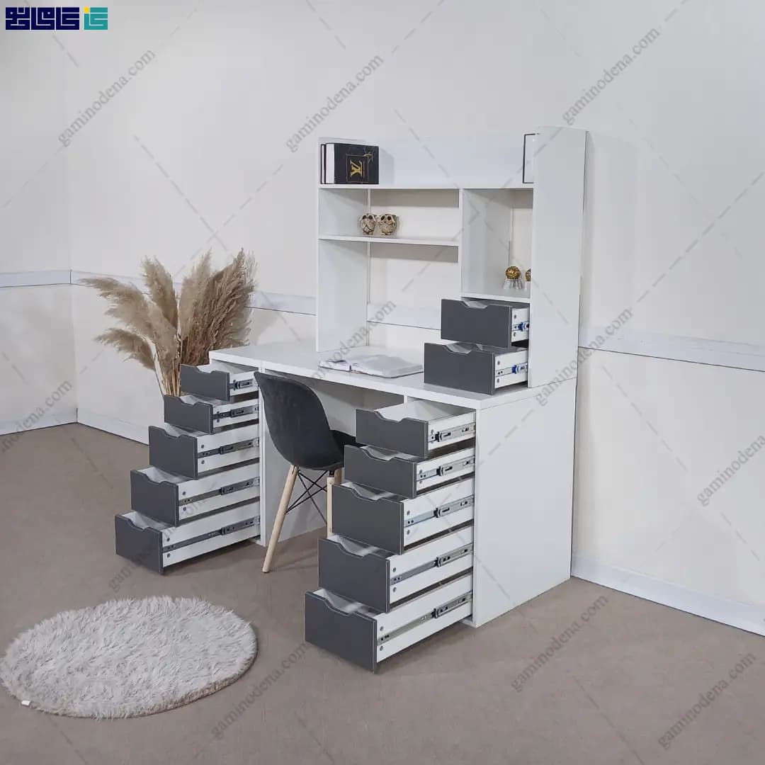 میز تحریر کتابخانه دار مدرن بامداد — تصویر ۳