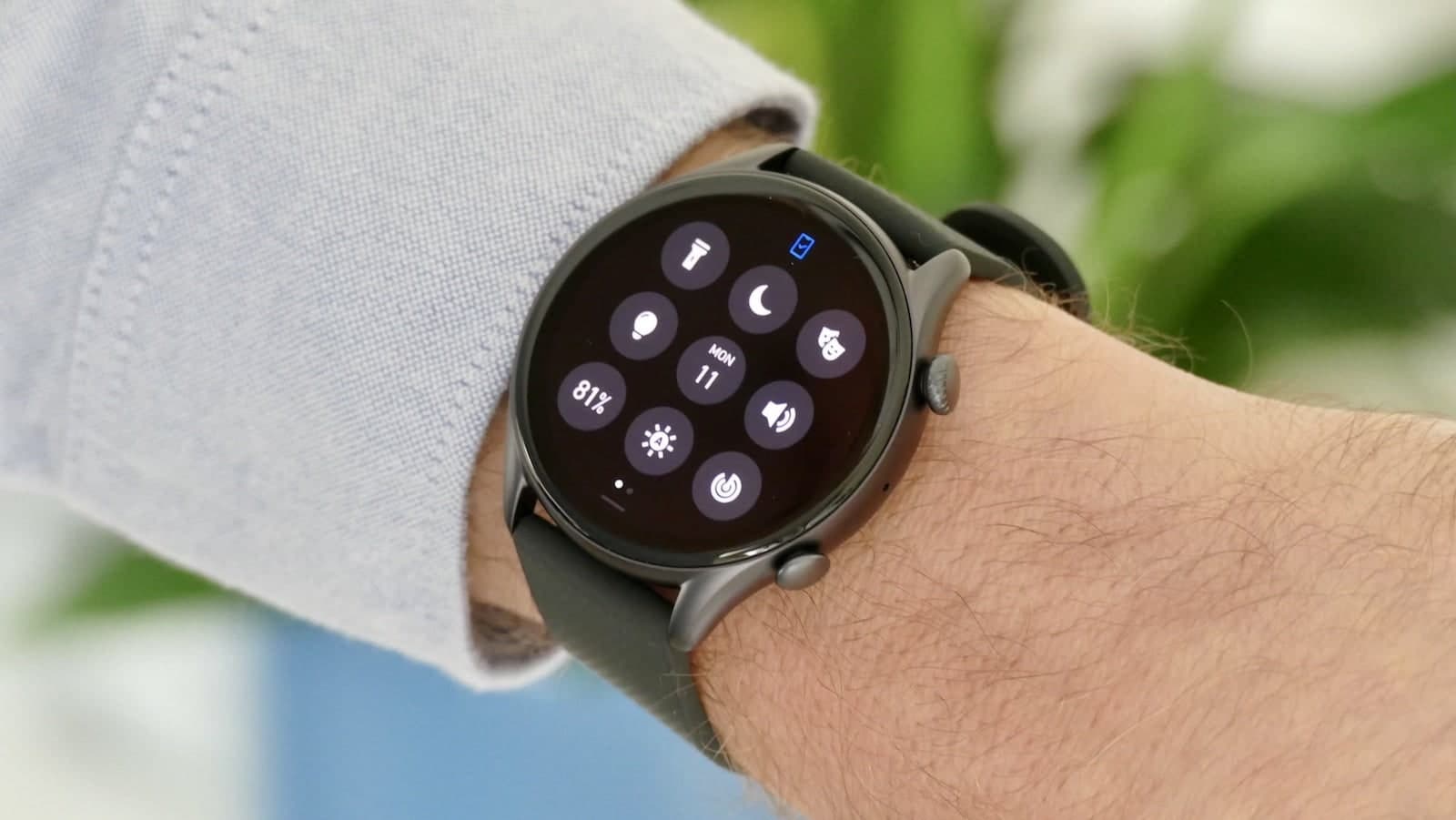 ساعت هوشمند شیائومی مدل Amazfit GTR 3 – نسخه گلوبال – اورجینال – همراه هندزفری بلوتوث هدیه و دستبند هدیه و کارت گارانتی یکساله — تصویر ۸