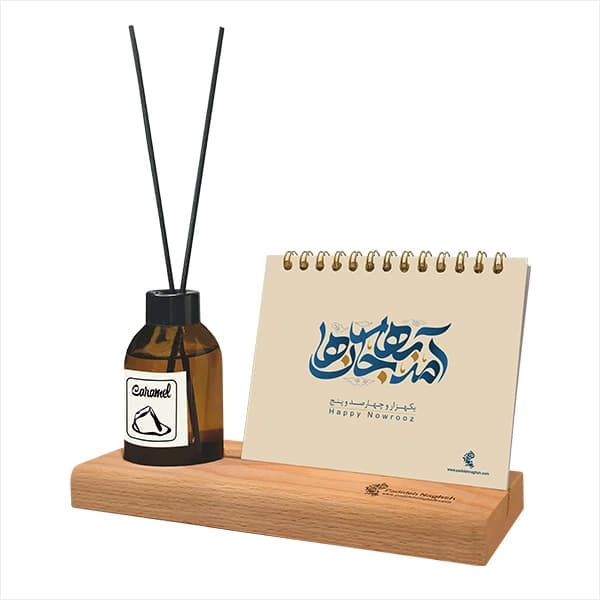 تقویم رومیزی چوبی 1405 همراه با خوشبوکننده