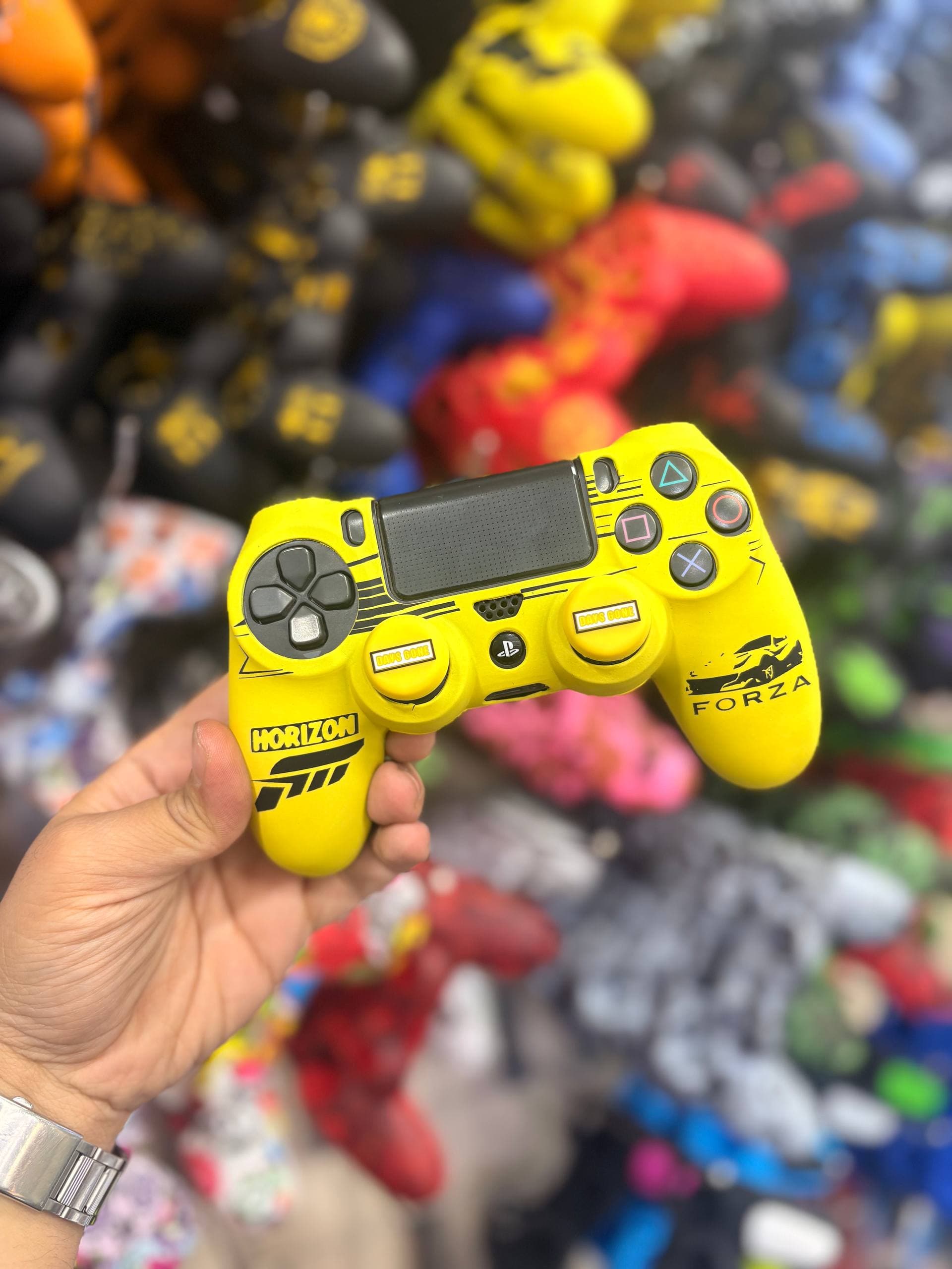 کاور دسته سیلیکونی Ps4 + دو عدد سر آنالوگ برجسته Forza bob
