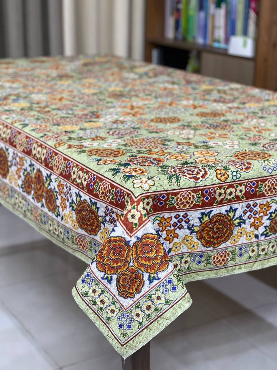 رومیزی طرح باغ بهشت — تصویر ۳