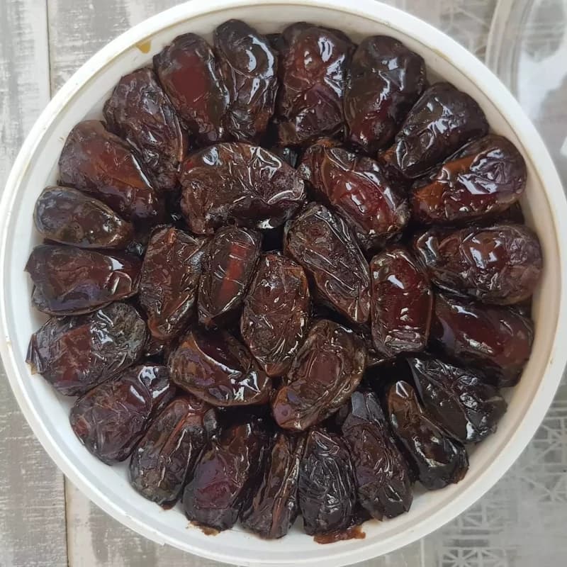 خرما کبکاب سطل( سه کیلویی )سوپر لوکس برند ماهور بار شسته شده دست چین