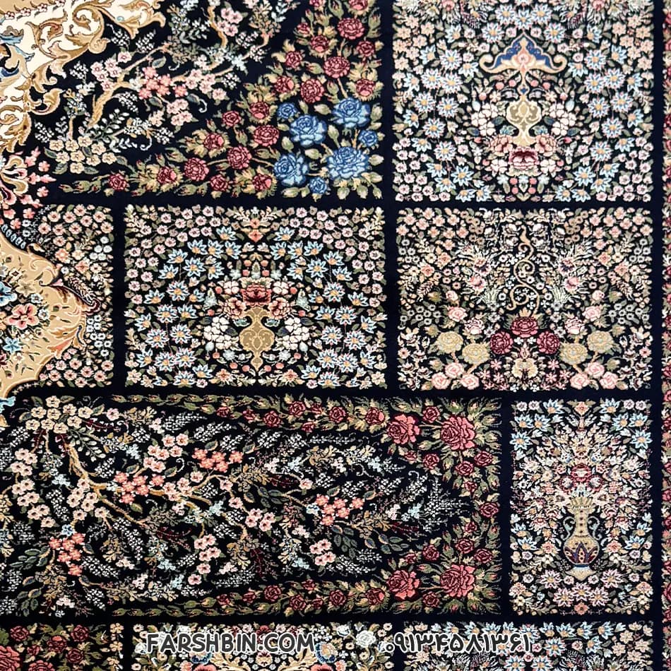 فرش سرمه ای طرح خشتی 1500 شانه طلاکوب کد 7507 — تصویر ۳