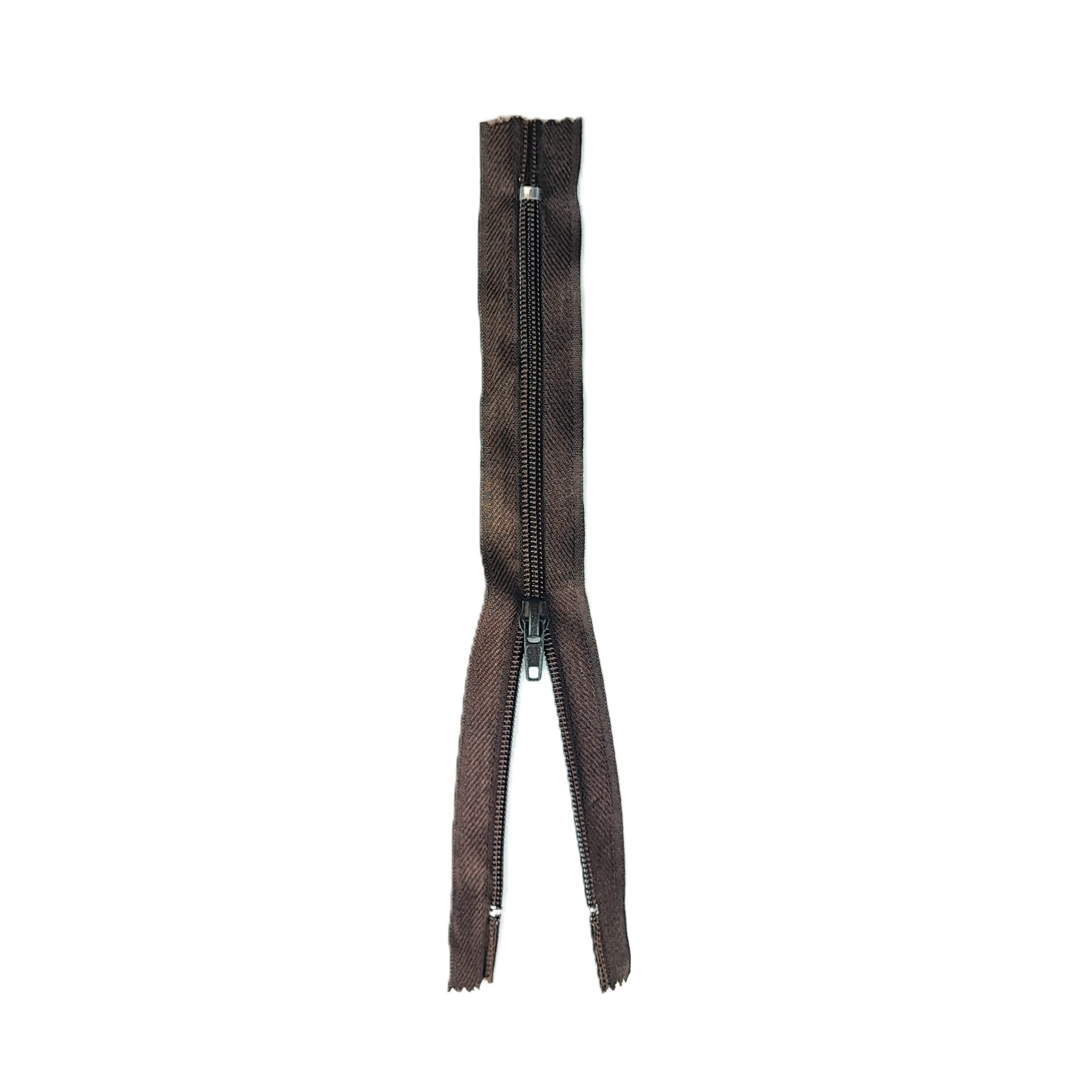 زیپ معمولی 20cm قهوه ای(دنده 4)