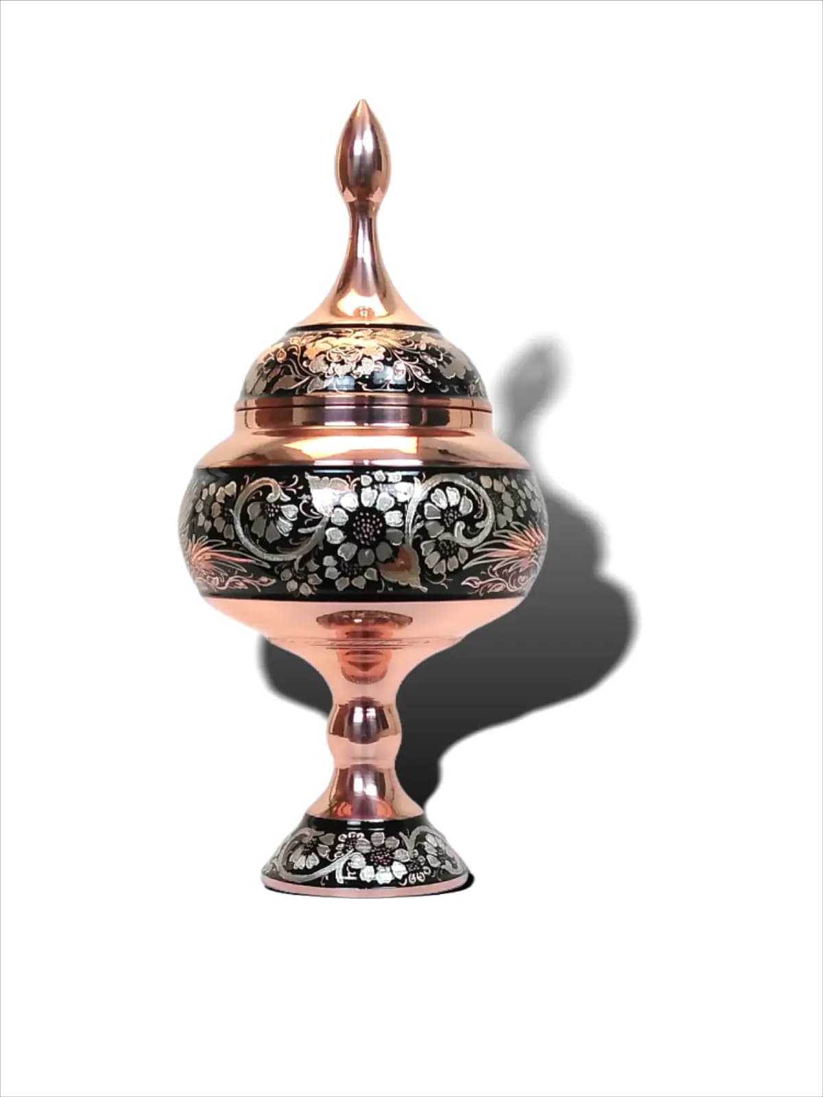 شکلات خوری مس الماس تراش طرح نقره کوب ارتفاع 30س