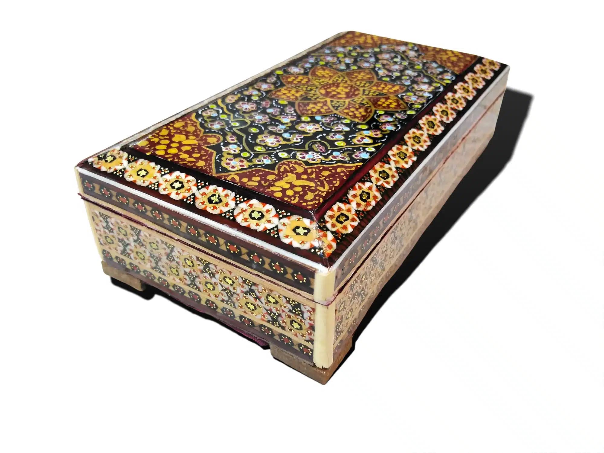 جعبه جواهرات خاتم‌کاری و تذهیب اصفهان(ابعاد 20در10سانتی)