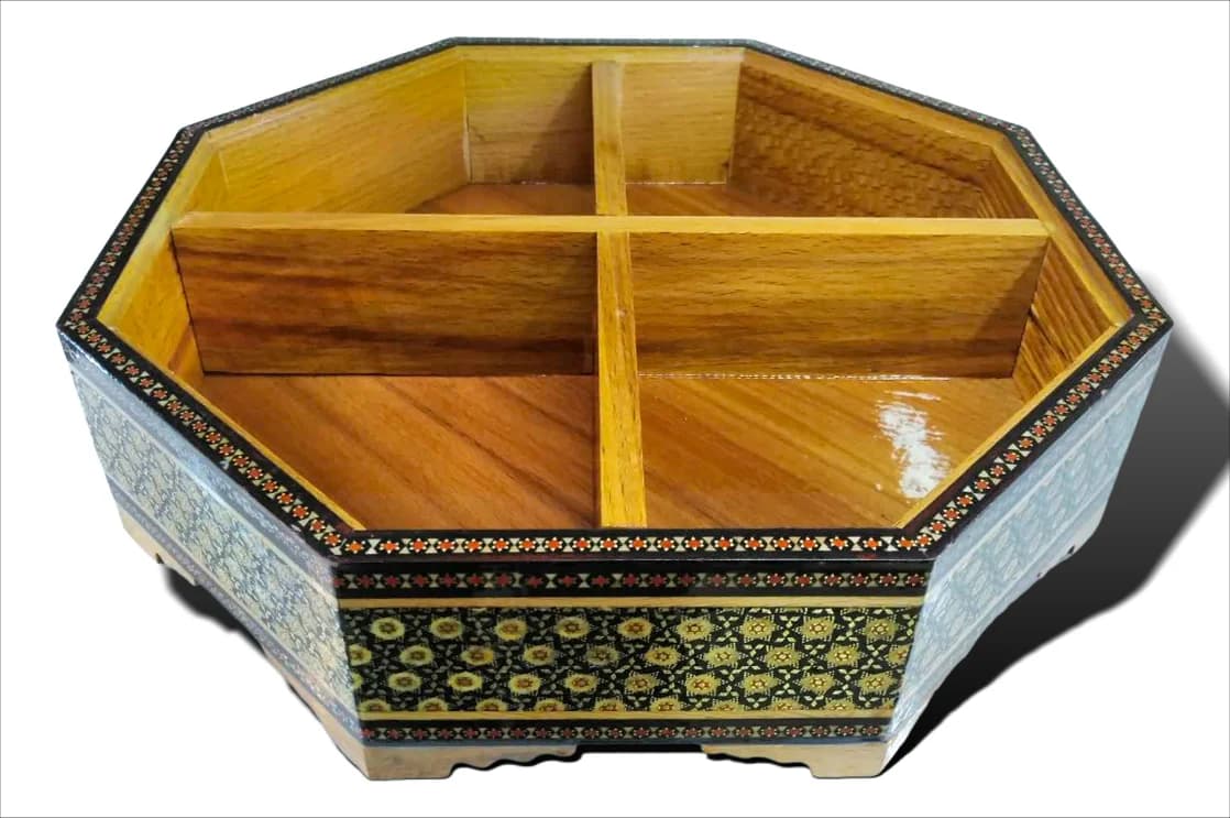 شکلات خوری خاتم اصفهان | ۴ درب مشکی طلایی — تصویر ۳