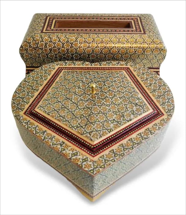 ست هدیه صنایع دستی: جعبه دستمال و شکلات‌خوری قلب خاتم‌کاری اصفهان