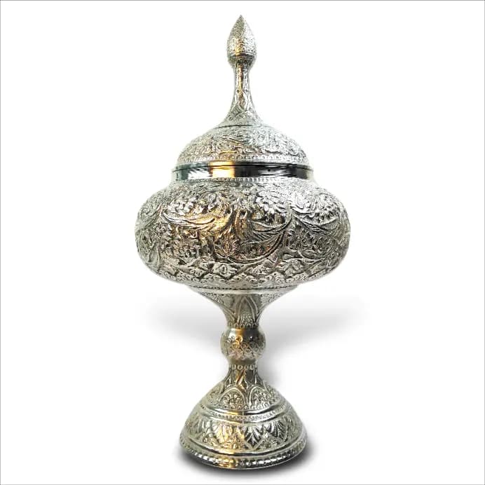 شکلات خوری مس و نقره قلم زنی(ارتفاع 47 و قطر 22س)