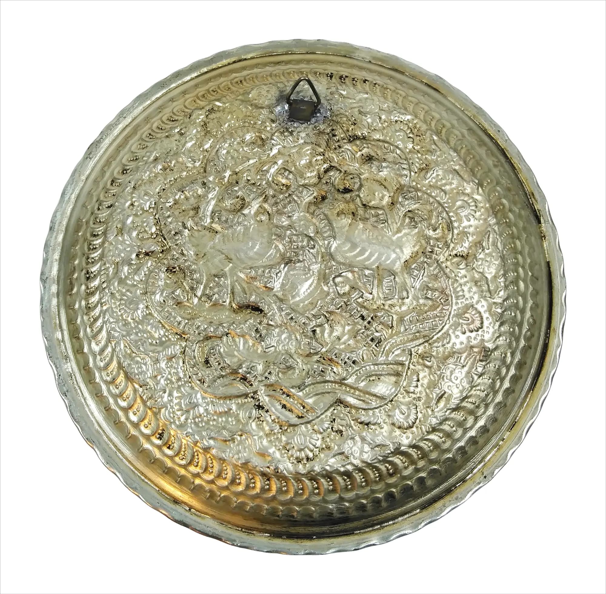 تابلو دیوار کوب بشقاب مس قلم زنی (قطر 20 س) — تصویر ۳