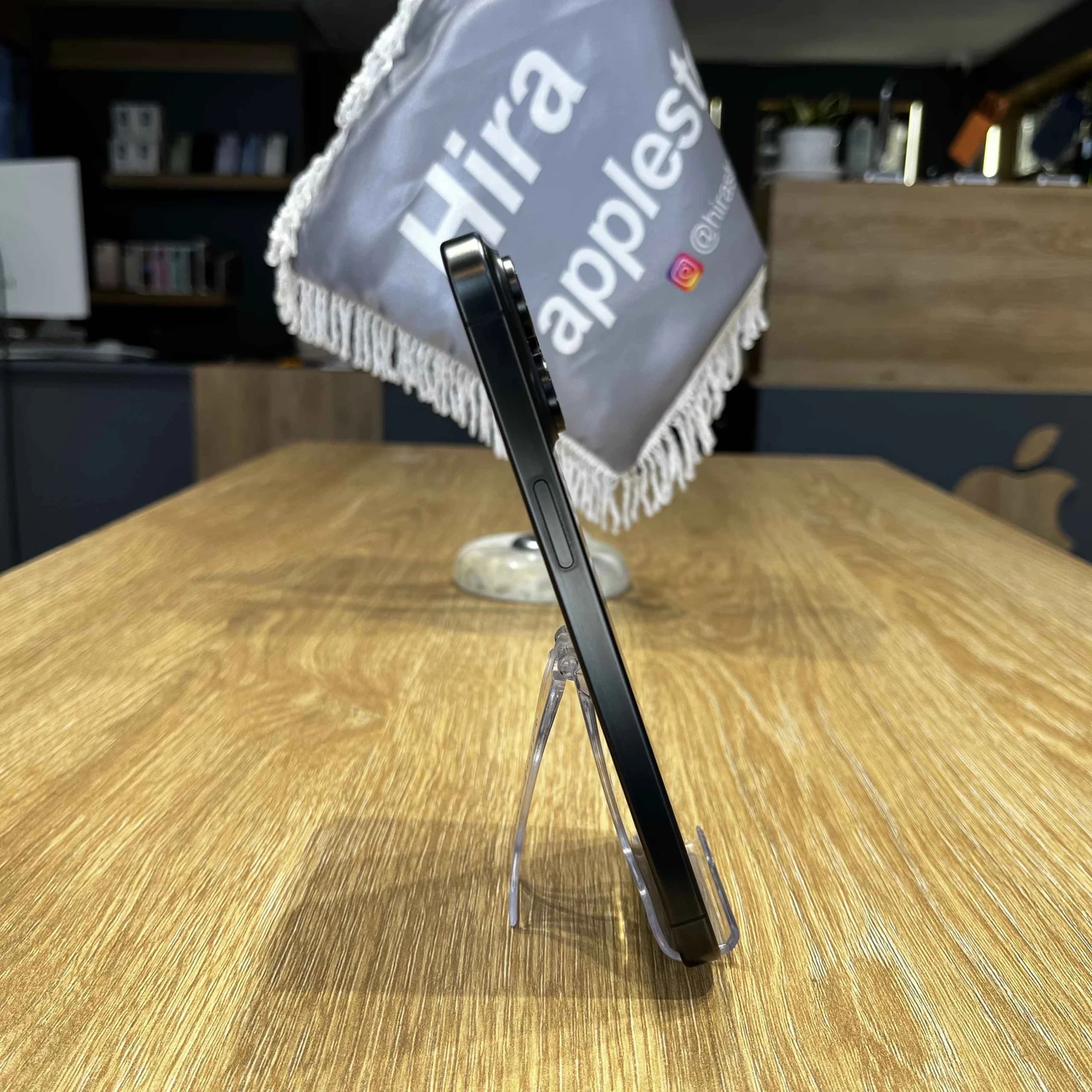 گوشی موبایل اپل IPhone 15 promax ظرفیت 256GB پارت نامبر ZA/A رنگ مشکی تیتانیوم باتری 89% – کارکرده رجیستر شده — تصویر ۵