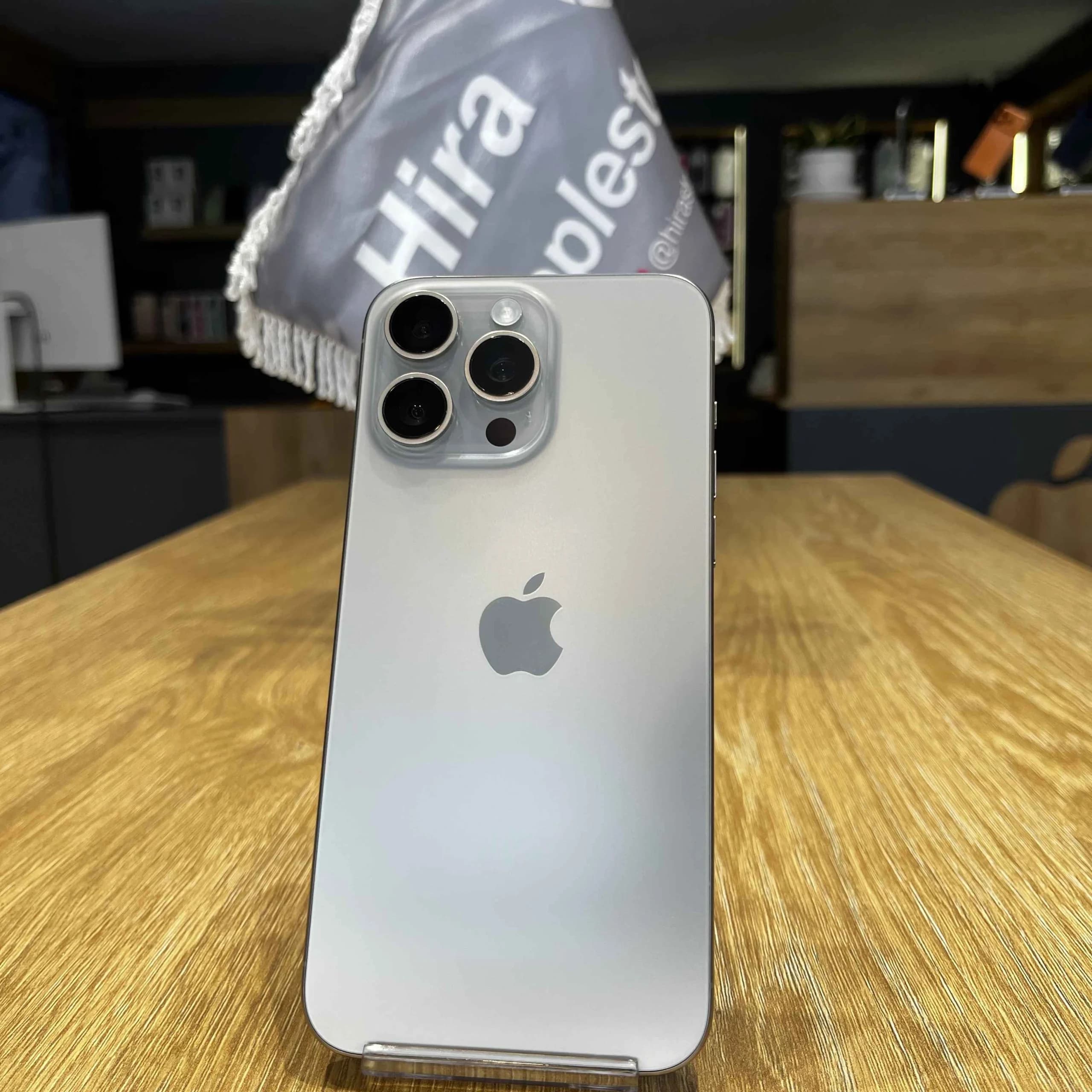 گوشی موبایل اپل IPhone 15 promax ظرفیت 256GB پارت نامبر CH/A رنگ نچرال تیتانیوم باتری 100% – کارکرده بدون رجیستر — تصویر ۳