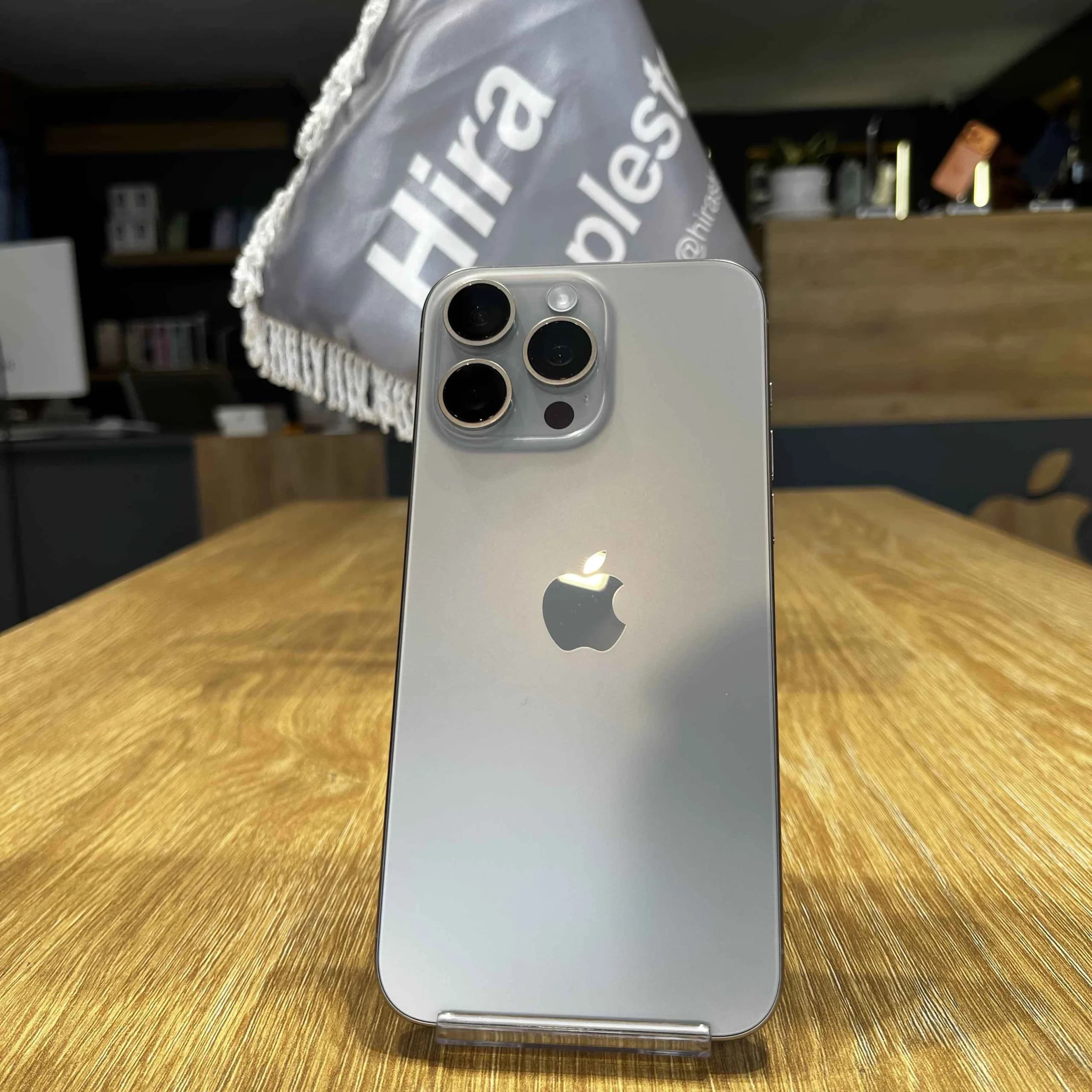 گوشی موبایل اپل IPhone 15 promax ظرفیت 256GB پارت نامبر ZA/A رنگ نچرال تیتانیوم باتری 87% – کارکرده رجیستر شده — تصویر ۳