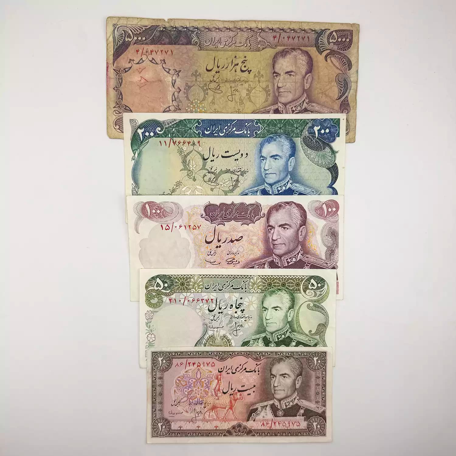 ست اسکناس های شانه پهن محمدرضا شاه – 4/047271