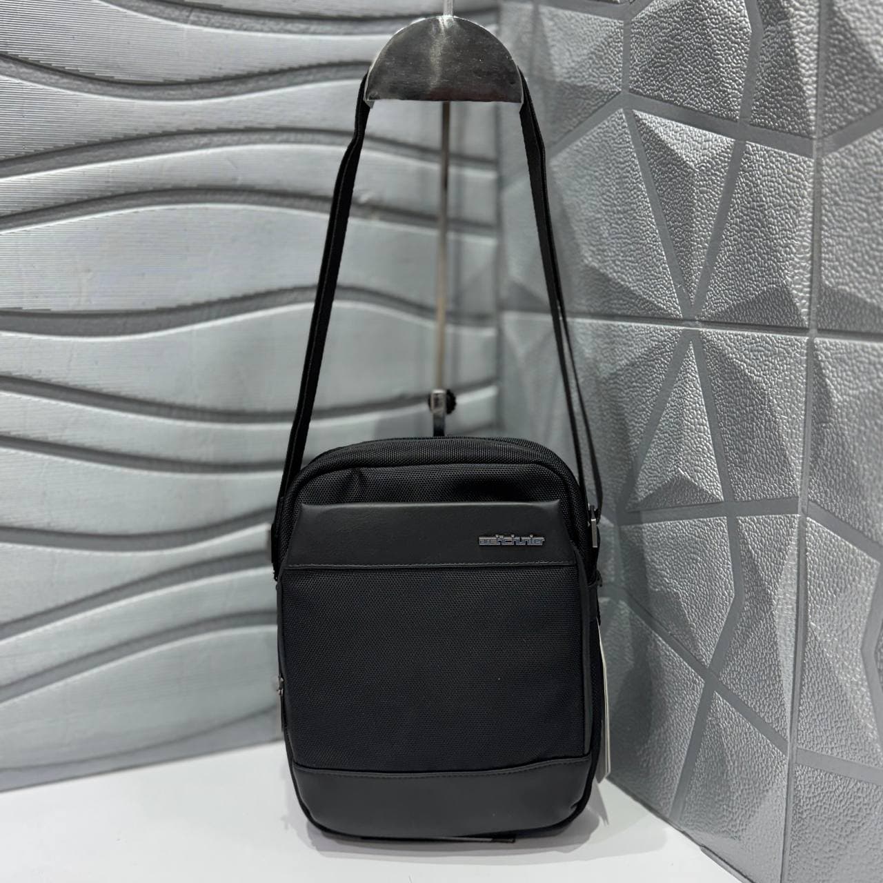 کیف دوشی آرکتیک هانتر کد K00679 — تصویر ۹