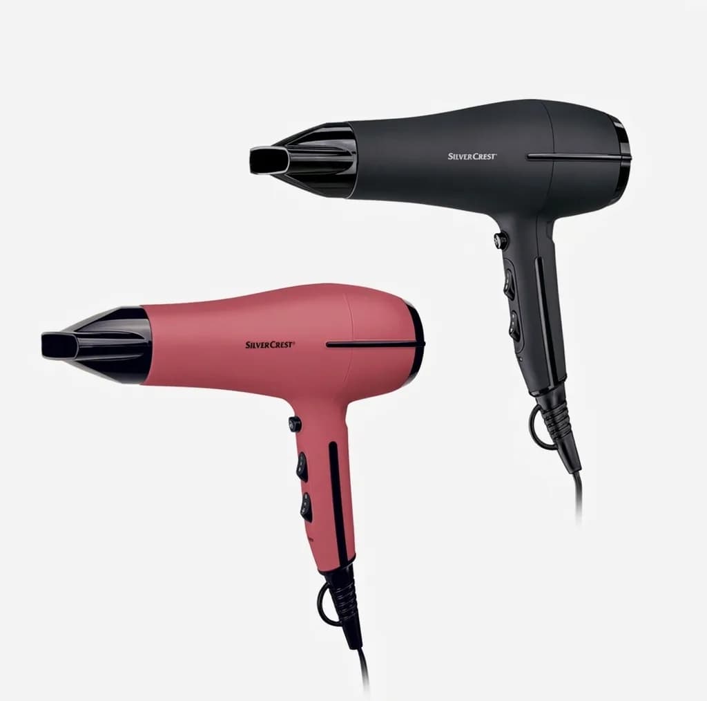 سشوار خانگی سیلور کرست مدل SHTT 2200 B2، با توان 2200 وات و موتور AC، تنظیم دما و سرعت در 2 حالت، دارای 2 سری با پخش یکنواخت گرما و متمرکزکننده پهن — تصویر ۲