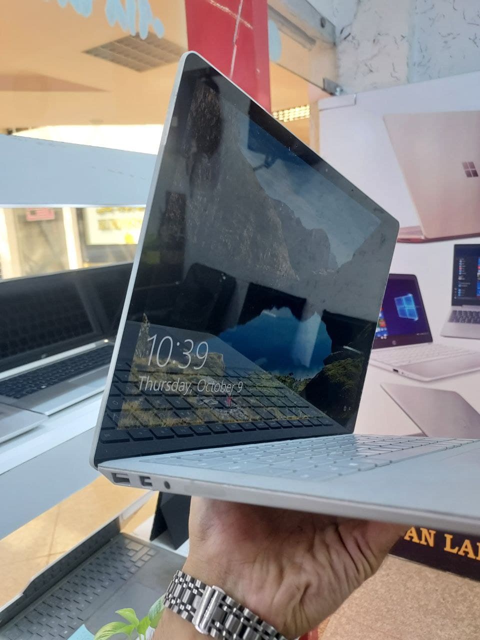 لپ تاپ Surface Laptop 1 — تصویر ۵