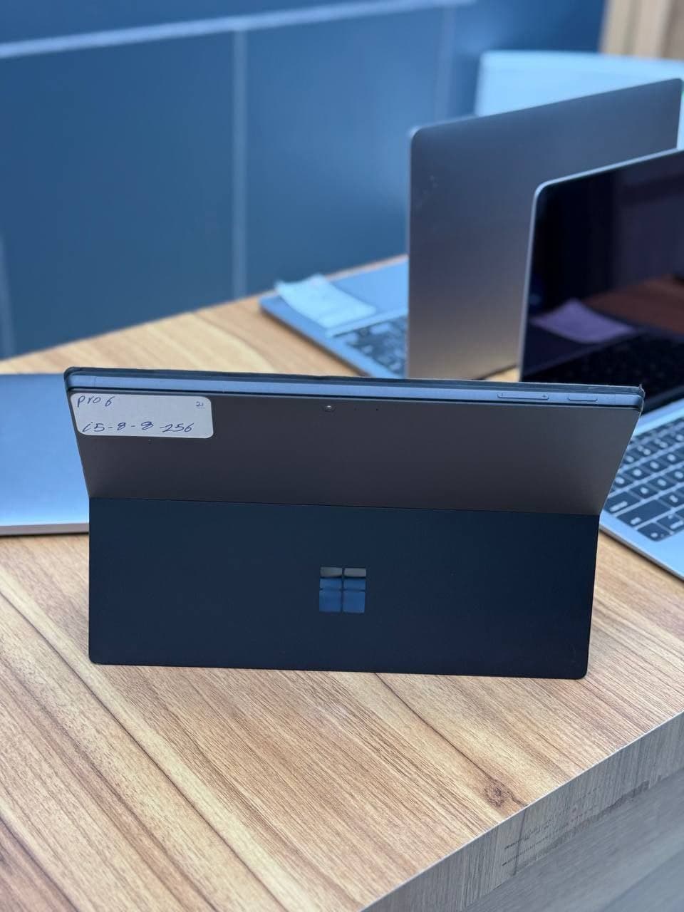 سرفیس Microsoft Pro 6 — تصویر ۶