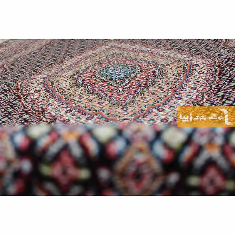 فرش بیضی سرمه ای طرح ریزماهی — تصویر ۴