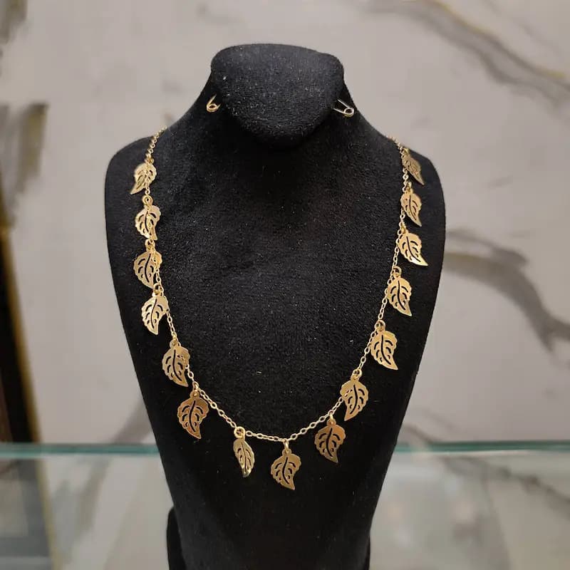 گردنی طلا طرح برگ بدون اجرت