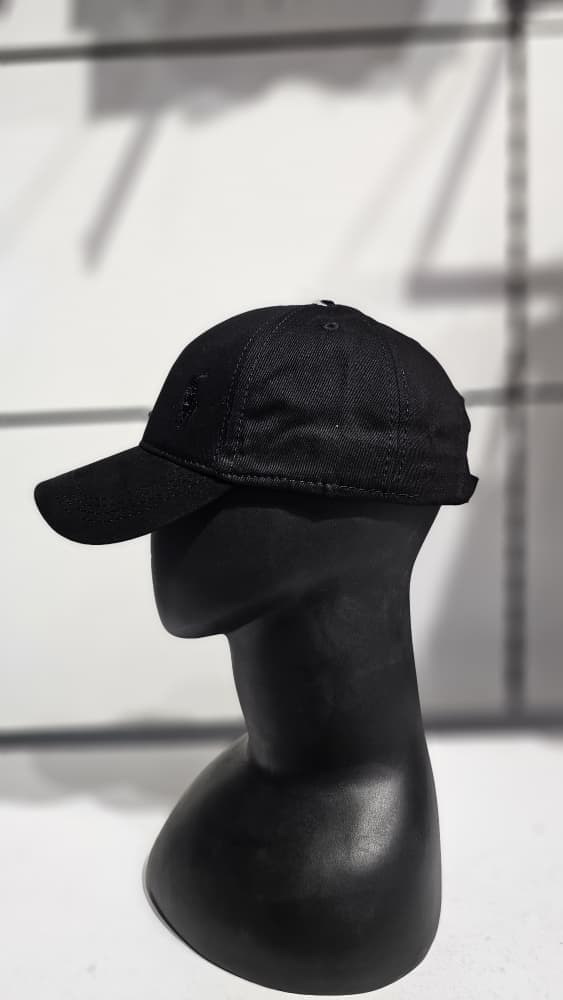 کلاه کتان نقاب‌دار Tommy Hilfiger – مشکی — تصویر ۲