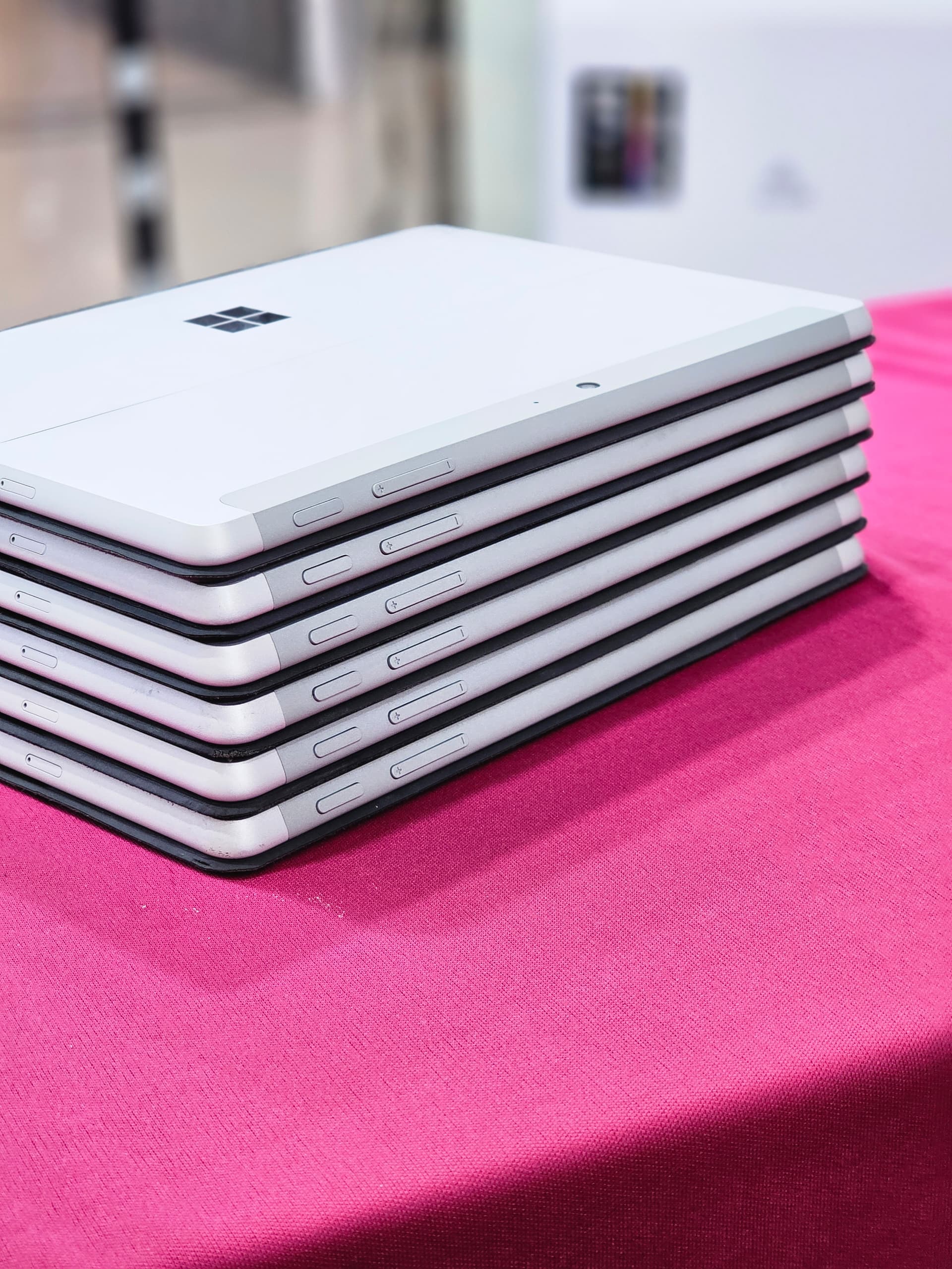سرفیس گو استوک Surface Go 2 — تصویر ۵