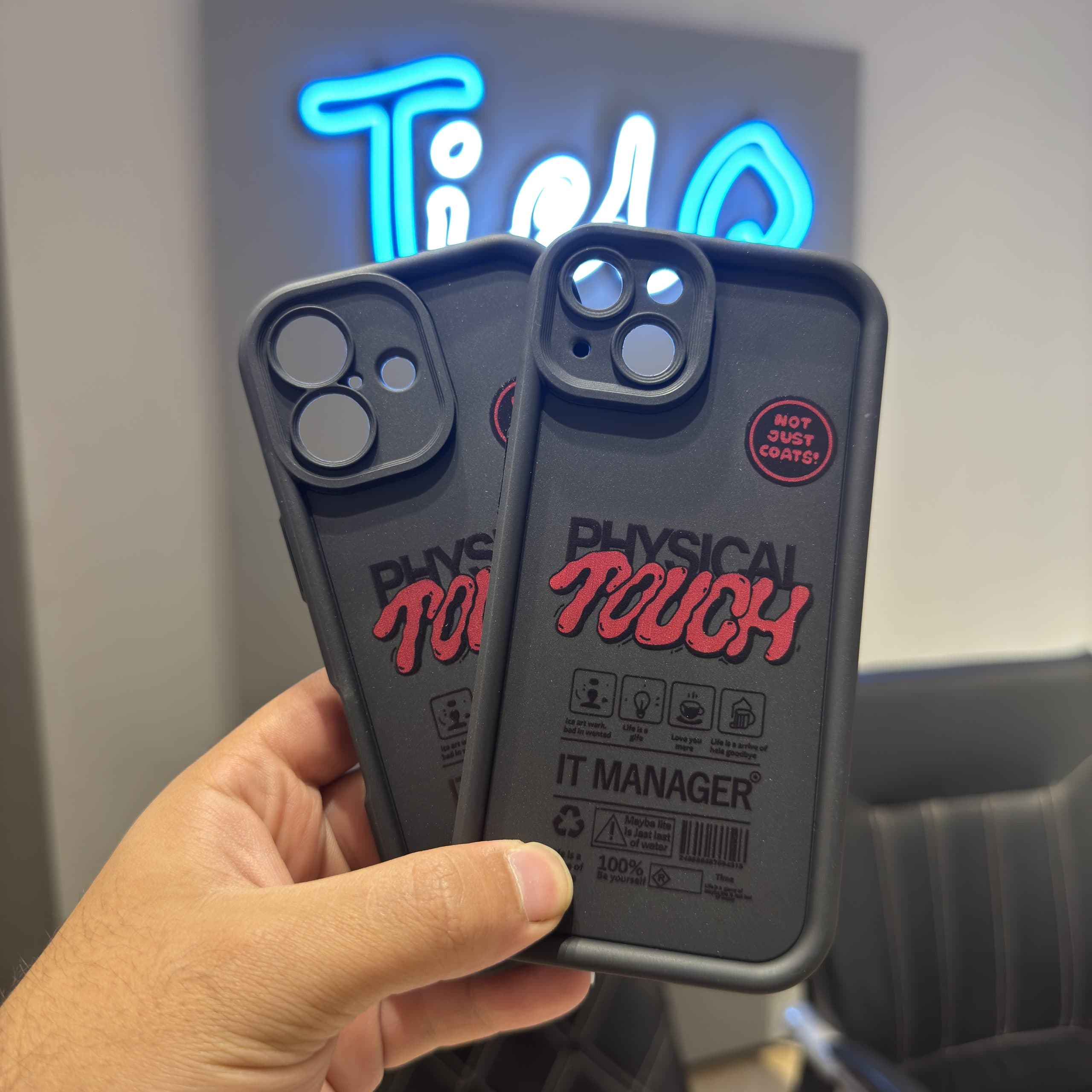 قاب آیفون سالید طرح physical tough مشکی — تصویر ۲
