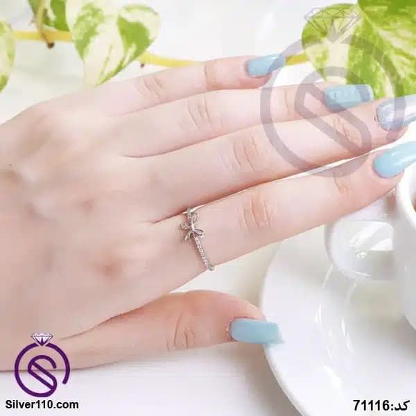 انگشتر نقره زنانه مدل پاپیون کد 71116 — تصویر ۲