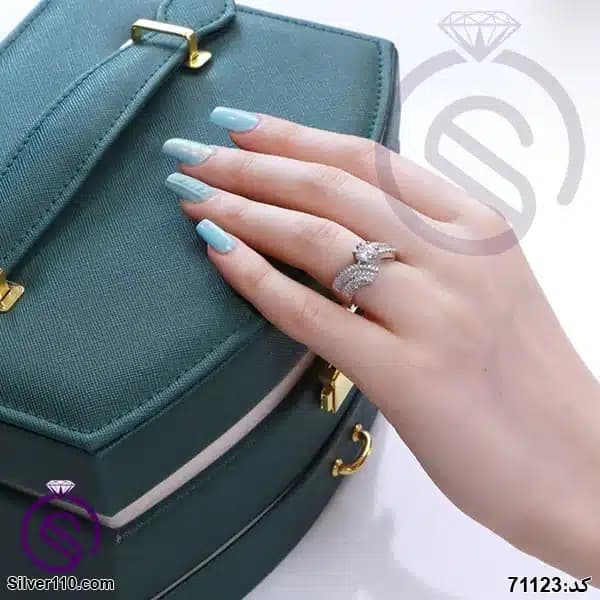 انگشتر نقره زنانه تک نگین کد 71123 — تصویر ۴