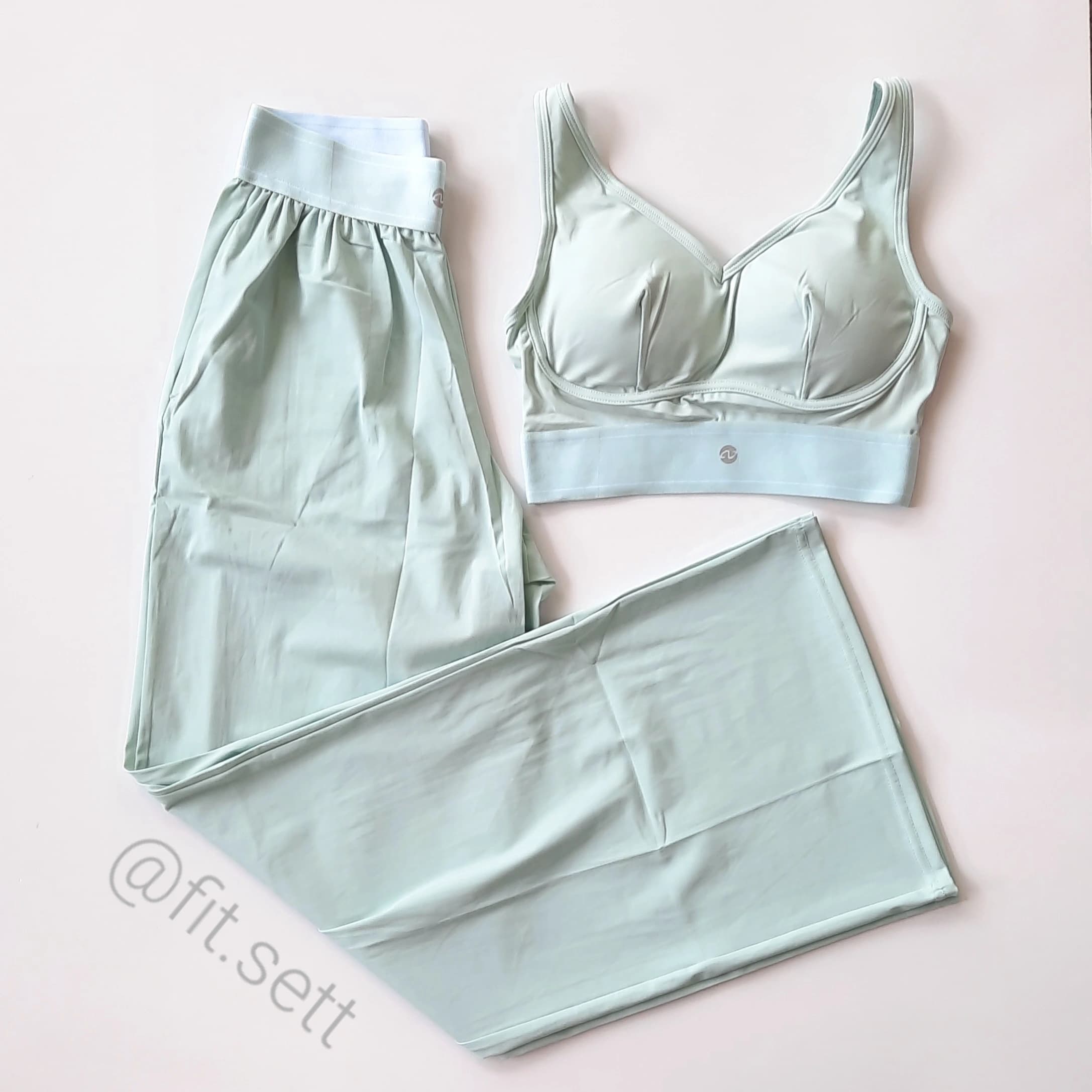 ست نیمتنه و بگ lululemon — تصویر ۶