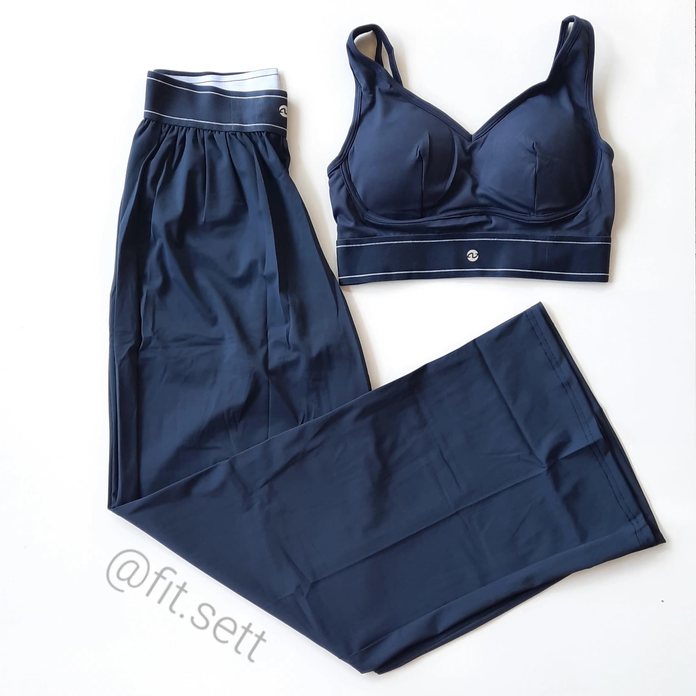 ست نیمتنه و بگ lululemon — تصویر ۳