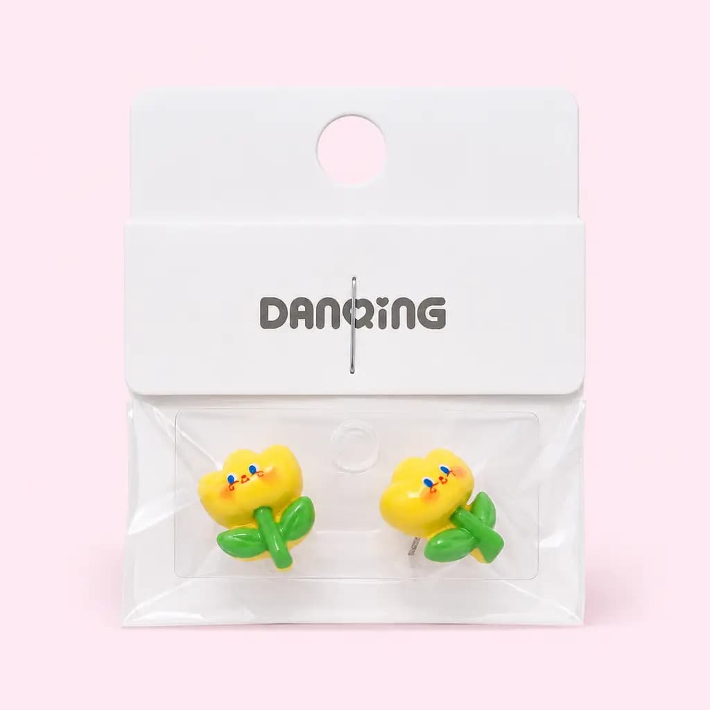 گوشواره میخی فانتزی دخترانه DANQING مدل گل و آبنبات — تصویر ۵
