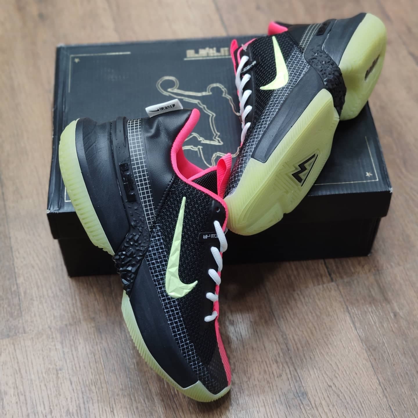 کفش بسکتبال نایک مدل Nike Lebron Ambassador 13
