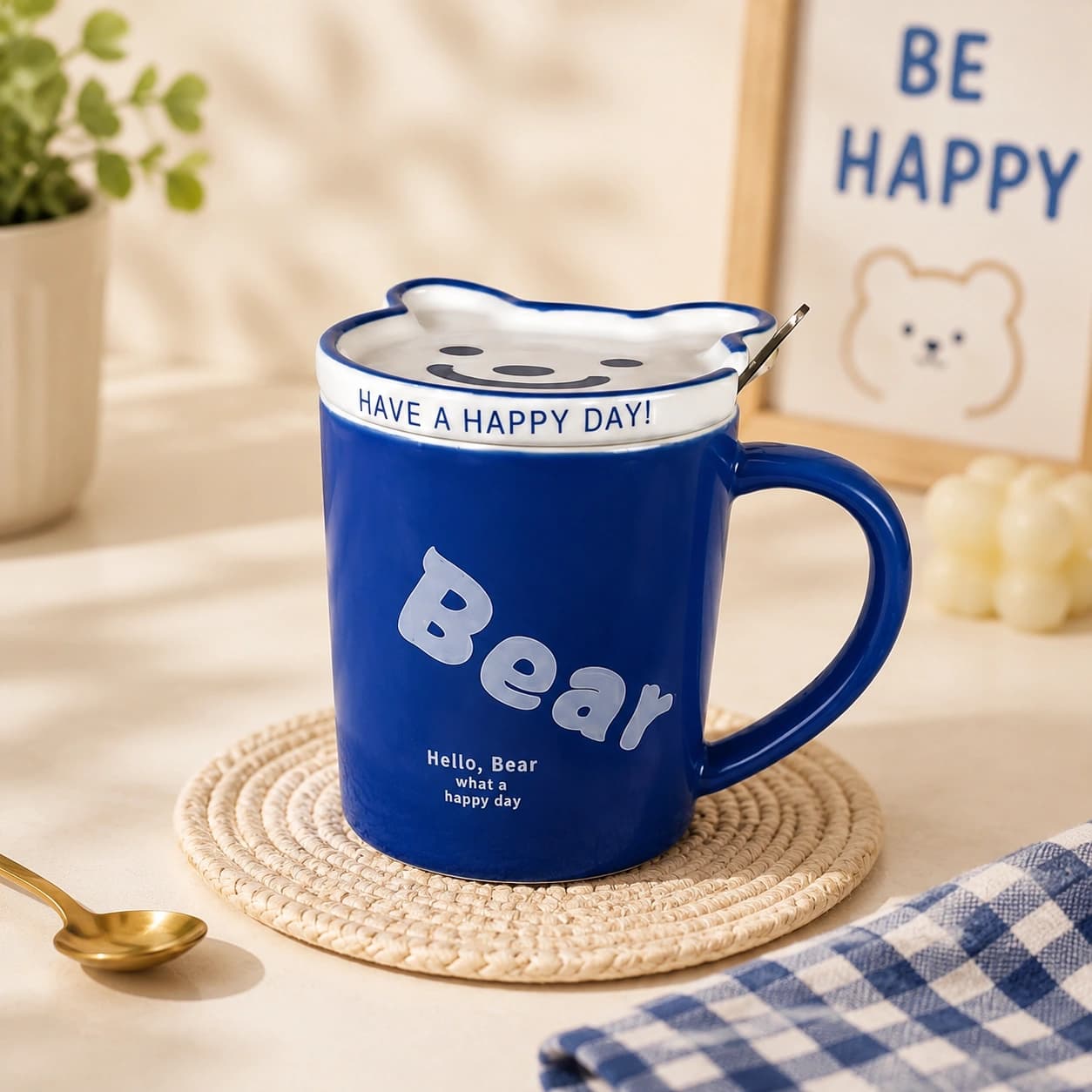 ماگ درب دار طرح bear — تصویر ۳
