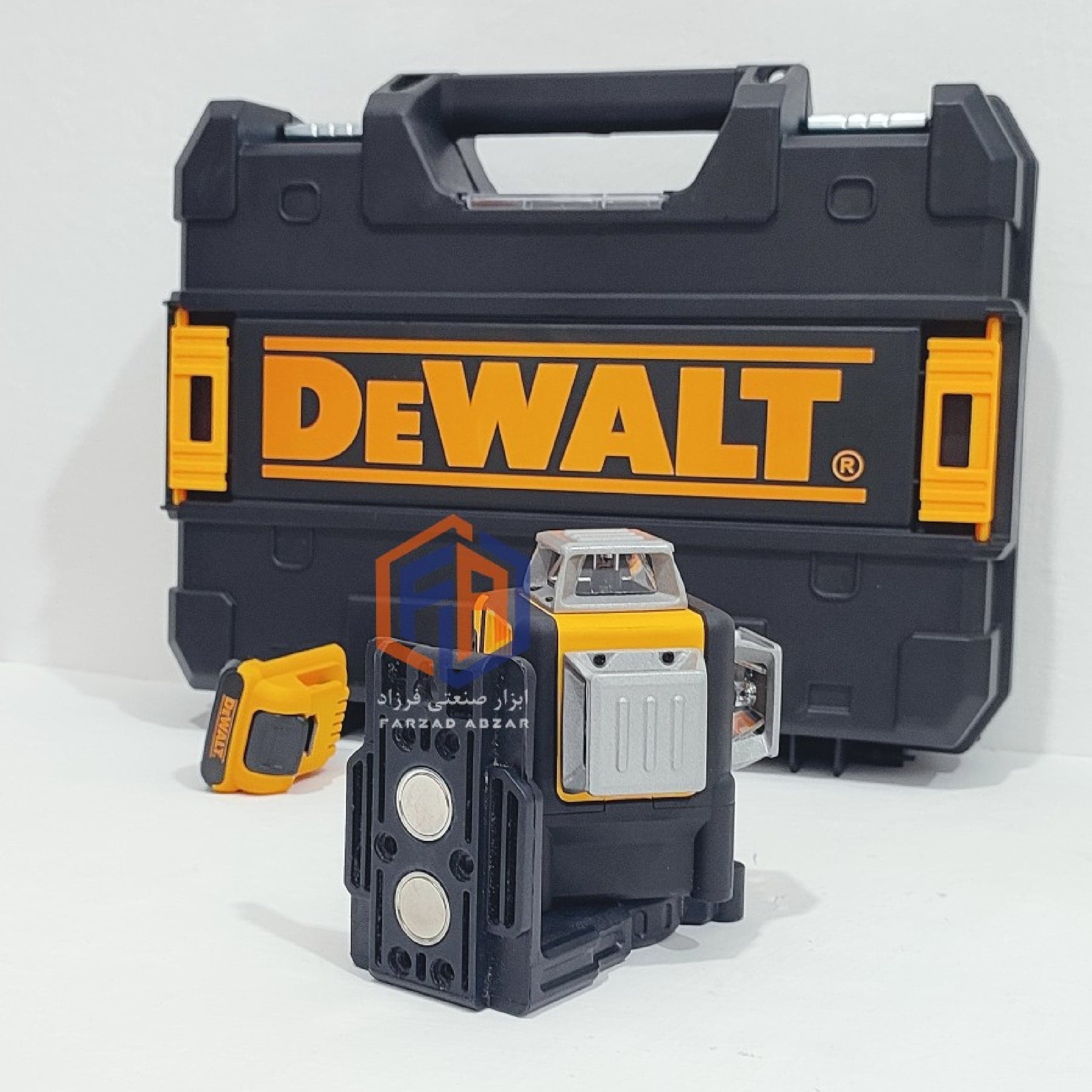 تراز لیزری جعبه بزرگ دیوالت سه بعدی دیوالت به همراه براکت گیره مدل DEWALT12-line — تصویر ۴