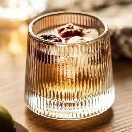 لیوان چرخشی طرح خطی