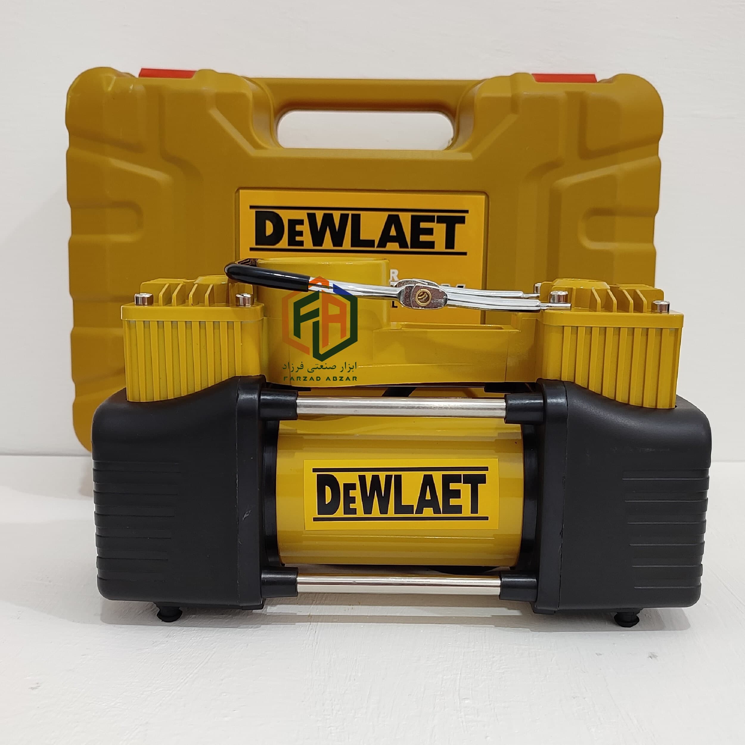 پمپ باد فندکی دو سیلندر دیوالت مدل 12v