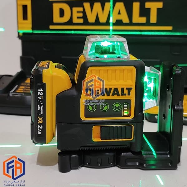تراز لیزری نور سبز شارژی دیوالت جعبه بزرگ سه بعدی Dewalt Laser level 12v — تصویر ۳