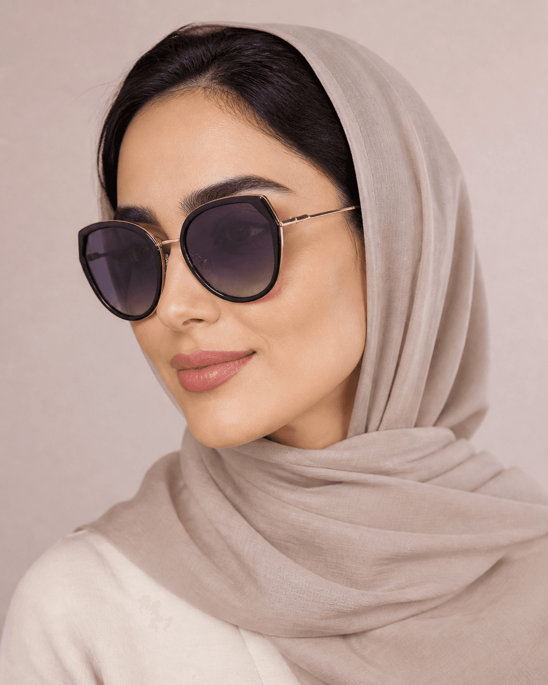 عینک آفتابی زنانه اورجینال برند ROONIYA فریم فلزی 400 UV — تصویر ۱۰